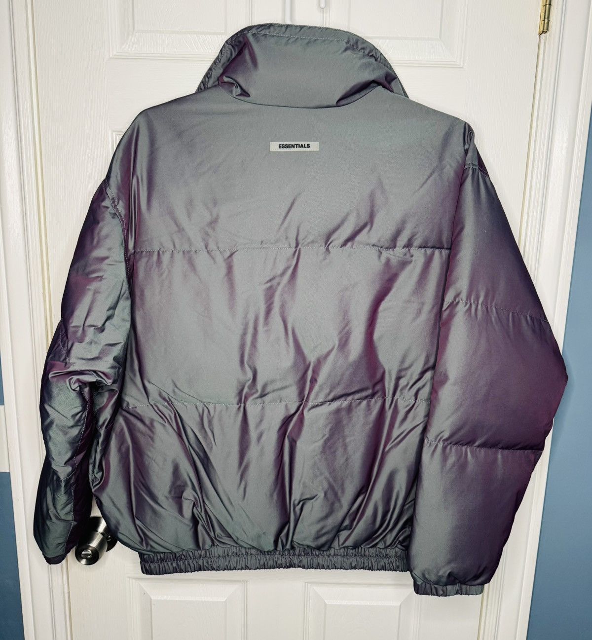 Fear of God Fear of God ESSENTIALS IRIDESCENT Puffer Jacket Size US L / EU 52-54 / 3 - 12 Thumbnail