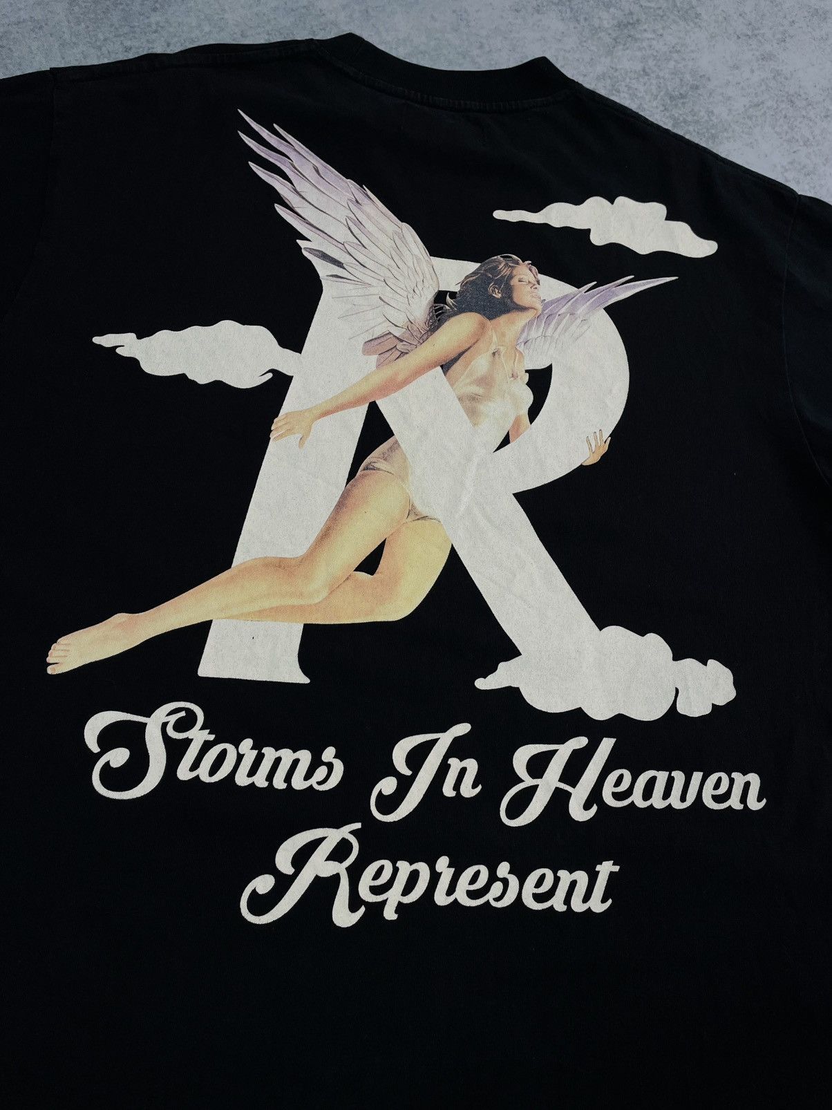 Represent Storms in Heaven Black Men’s T-Shirt Size M