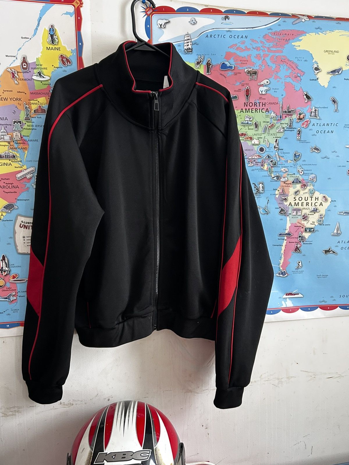 Zara Zara supreme vintage styled bulls track jacket Size US L / EU 52-54 / 3 - 1 Thumbnail
