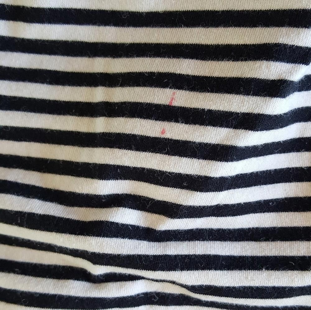 Designer Black Striped Melville Short Sleeve Vneck Size ONE SIZE - 3 Thumbnail