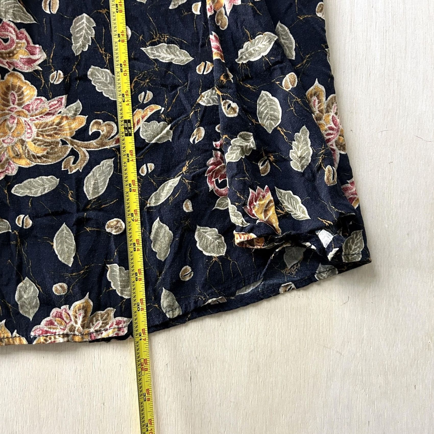 Vintage VINTAGE? No. My Pieces Woman Skirt Womens Large Navy Floral A-Line Midi Elastic Waist Casual Size 36" / US 14 / IT 50 - 4 Thumbnail