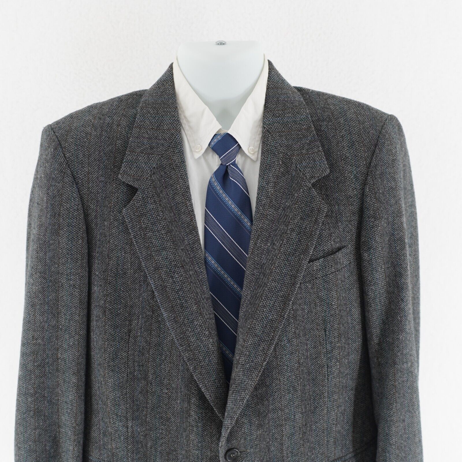 Towncraft Towncraft Tweed Wool Patchwork Gray Herringbone 2 Button Spo Size 38R - 1 Thumbnail