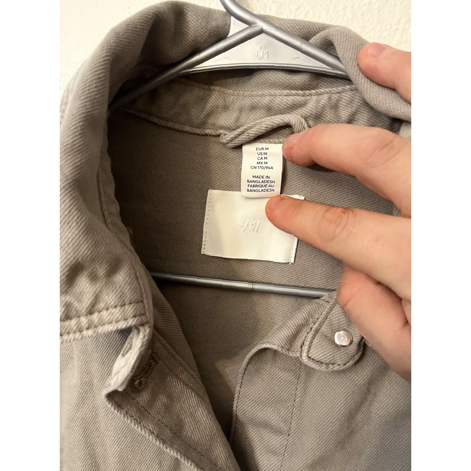 H&M H&M Denim Shacket Beige Khaki Pocket Shacket Casual Workwear Long Sleeve Button Front Pockets M Womens Size M / US 6-8 / IT 42-44 - 2 Thumbnail