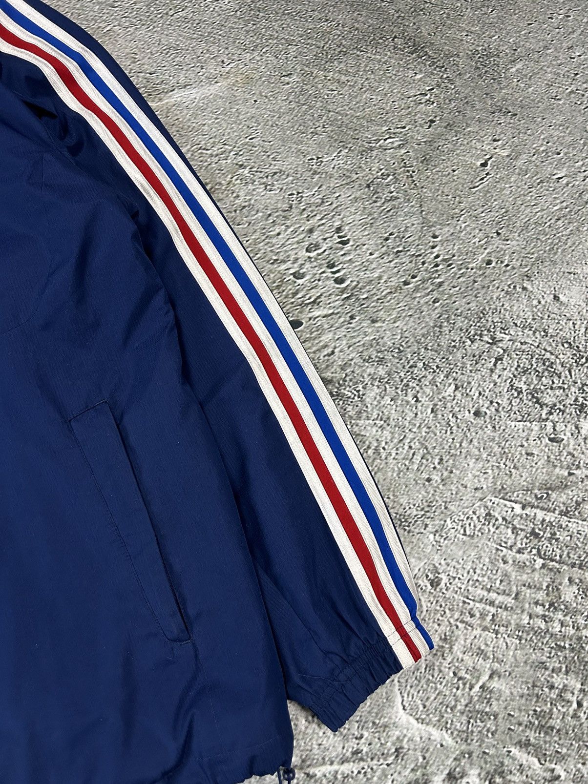 Adidas × Vintage France Adidas track suit navy pants windbreaker vintage Size US L / EU 52-54 / 3 - 5 Thumbnail