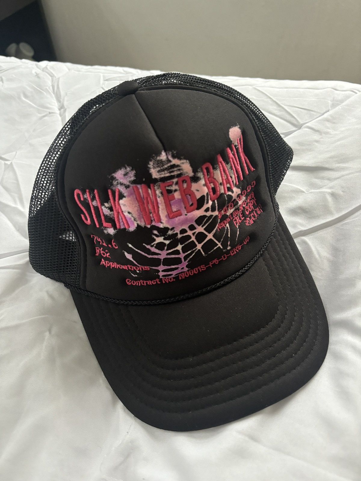 Spider worldwide silk popular web bank black trucker hat