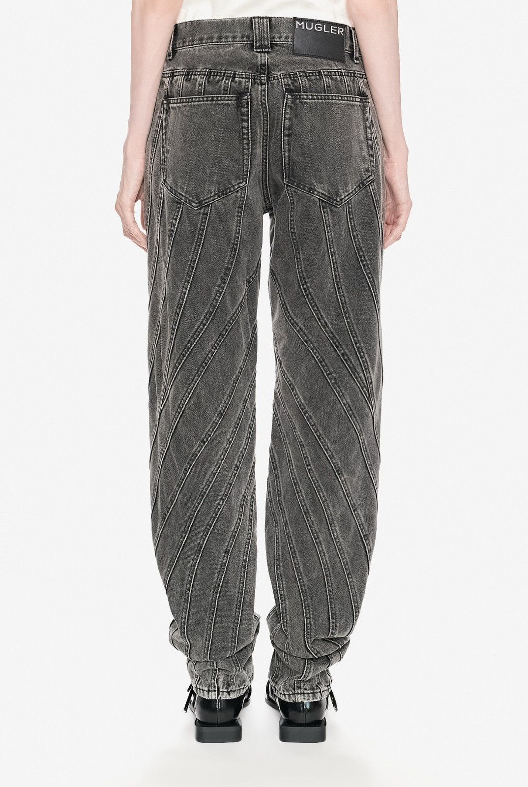 Mugler Last Size Mugler Black Washed Spiral Baggy Jeans Size 27" / US 4 / IT 40 - 2 Thumbnail
