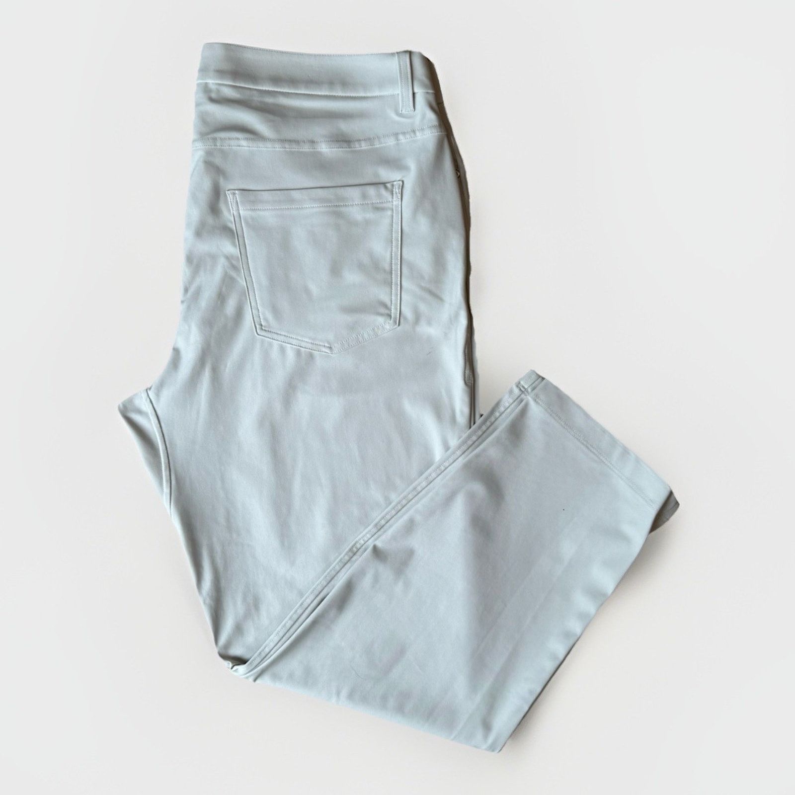 Lululemon Lululemon ABC Pants 35 White Cream Athleisure Workwear Size US 35 - 1 Thumbnail