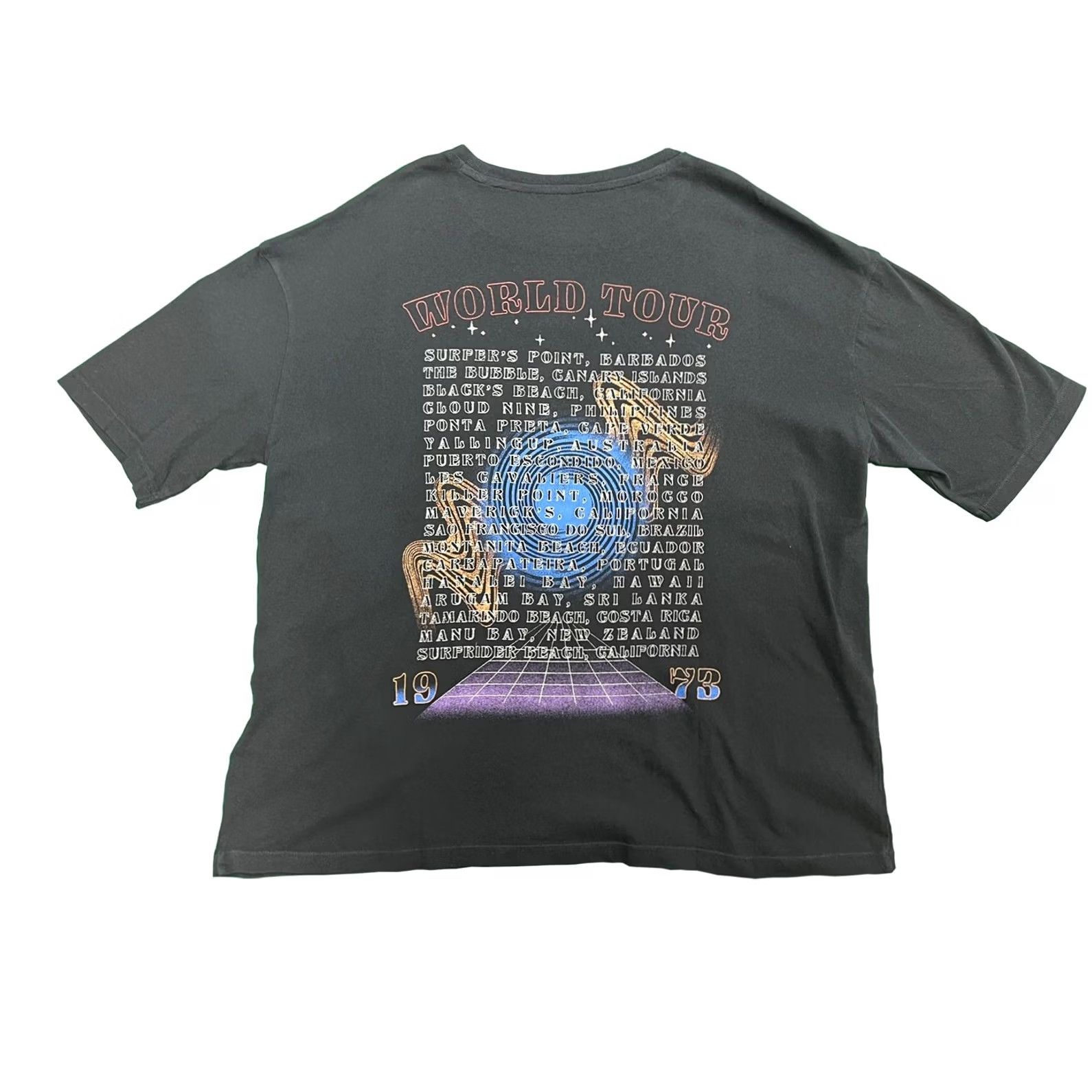 Billabong VINTAGE Billabong Shirt Womens Vary Black Women World Tour Graphic Print Tee S01 Size XS / US 0-2 / IT 36-38 - 2 Thumbnail
