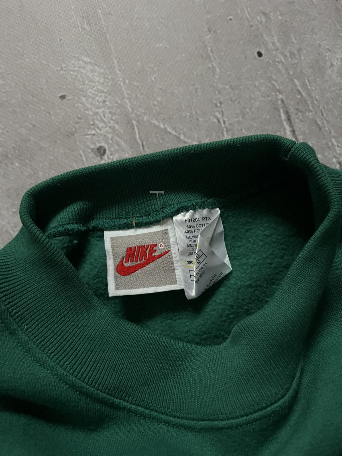 Nike Rare Vintage Sweatshirt Nike 80s Big Logo Center Logo M Size US M / EU 48-50 / 2 - 6 Thumbnail