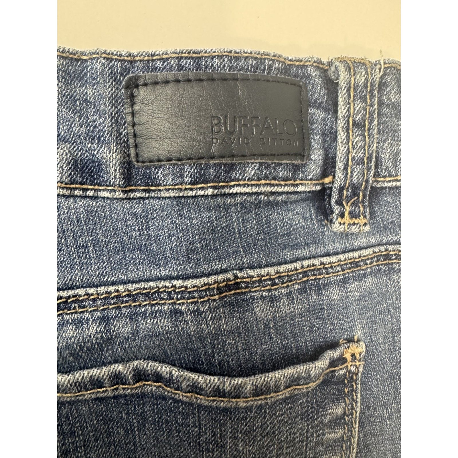 Other Buffalo David Bitton Jorts Samuella Mid-Rise Bermuda 10 / 30 Size 32" / US 10 / IT 46 - 8 Thumbnail