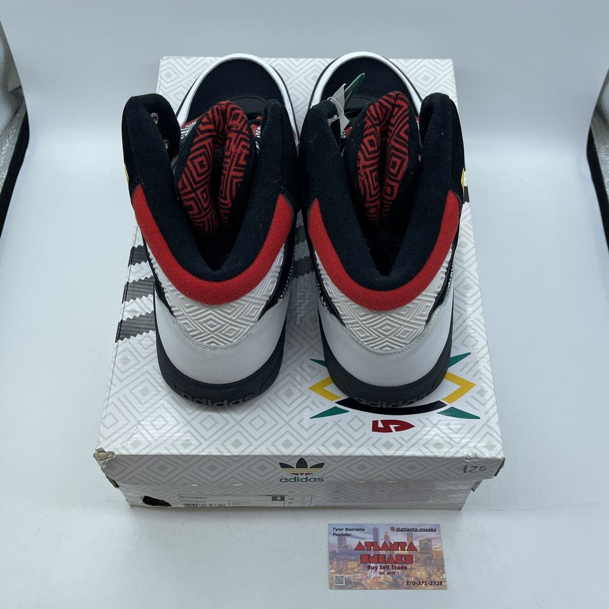 Adidas Mutombo white black red Size US 12 / EU 45 - 6 Thumbnail
