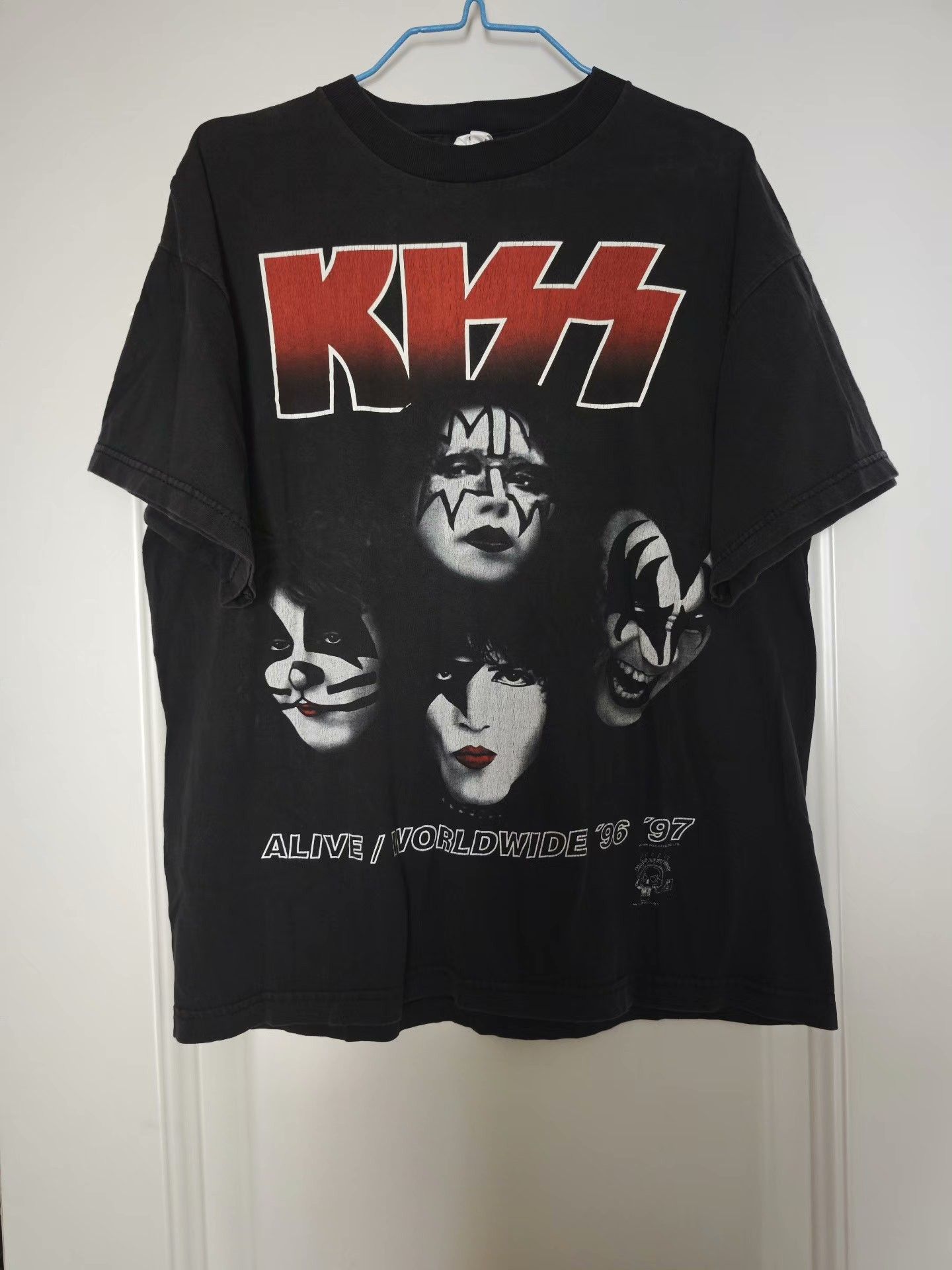 Vintage Vintage KISS Band Graphic T-Shirt Size M / US 6-8 / IT 42-44 - 1 Thumbnail