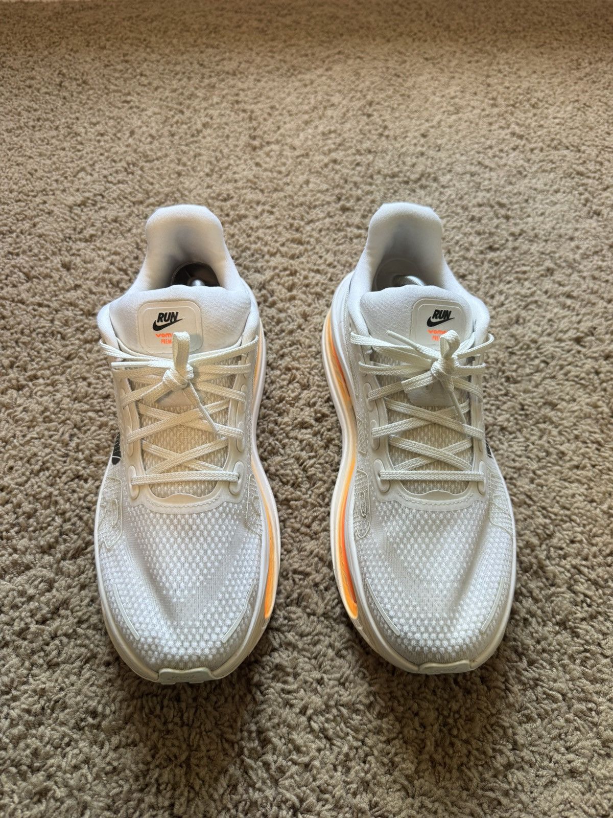 Nike Nike Vomero Premium coconut orange size 10.5 Size US 10.5 / EU 43-44 - 2 Thumbnail