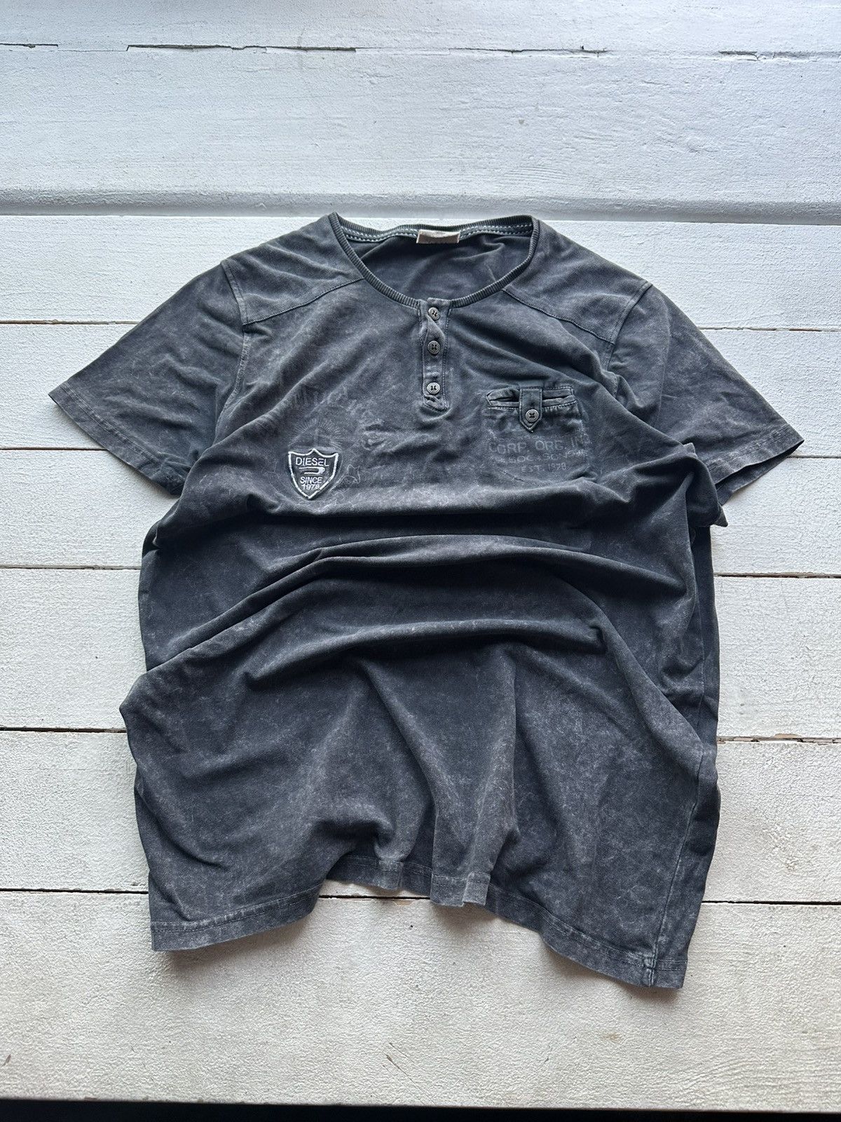 Diesel 🚨DIESEL AVANT GARDE ARCHIVE VINTAGE BIG LOGO T-SHIRT Y2K TEE Size US L / EU 52-54 / 3 - 1 Thumbnail