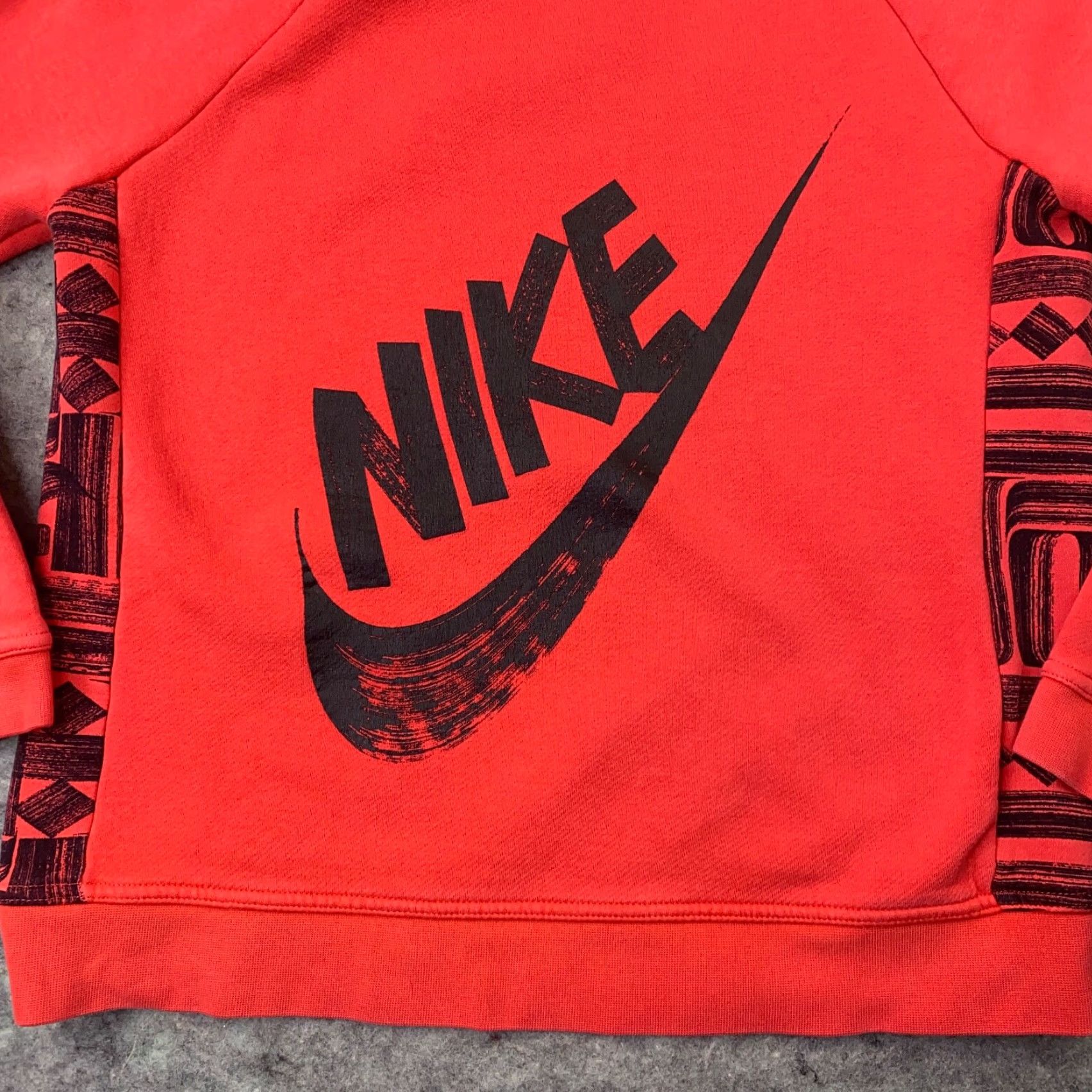 Nike Nike Sweatshirt Men Small Red Long Sleeve Pockets Painted Swoosh Geometric Size US S / EU 44-46 / 1 - 2 Thumbnail