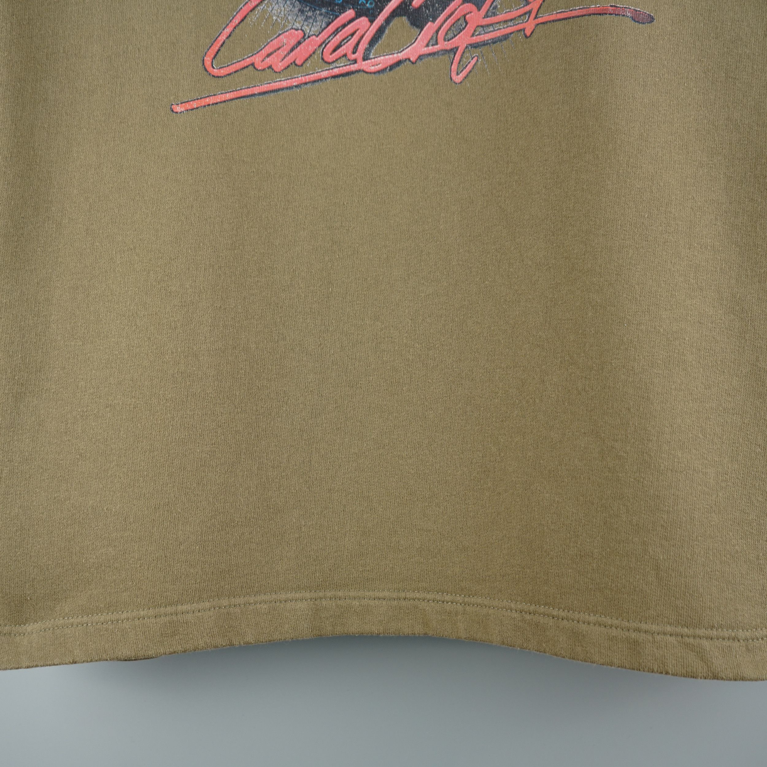 Vintage Vintage 2001 Lara Croft Tomb Rider Angelina Jolie Sweatshirt Size US M / EU 48-50 / 2 - 3 Thumbnail