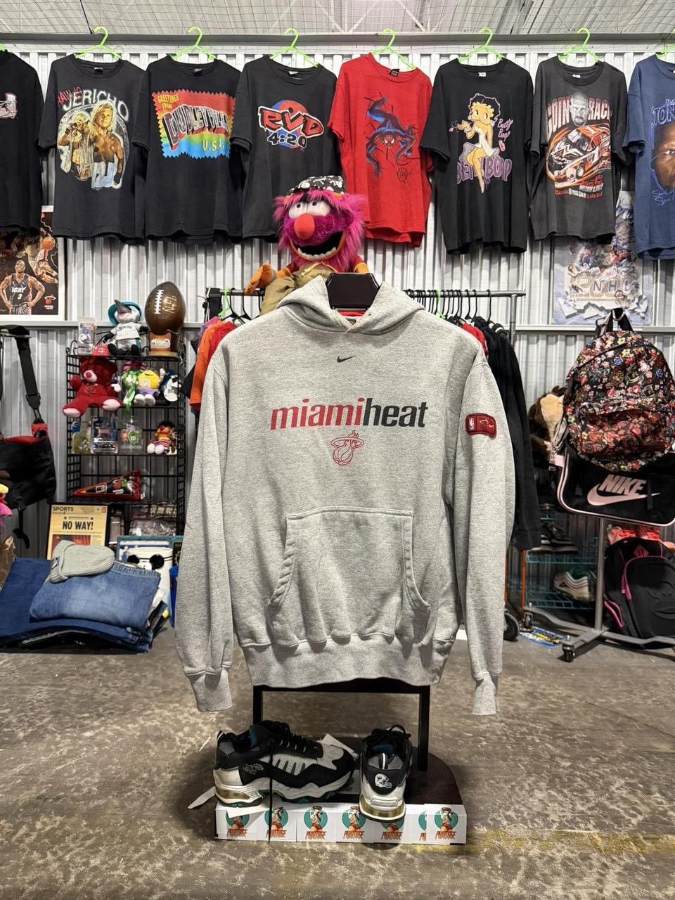 Nike Y2K Vintage Nike Center Swoosh Miami Heat Hoodie Medium Size US M / EU 48-50 / 2 - 1 Thumbnail