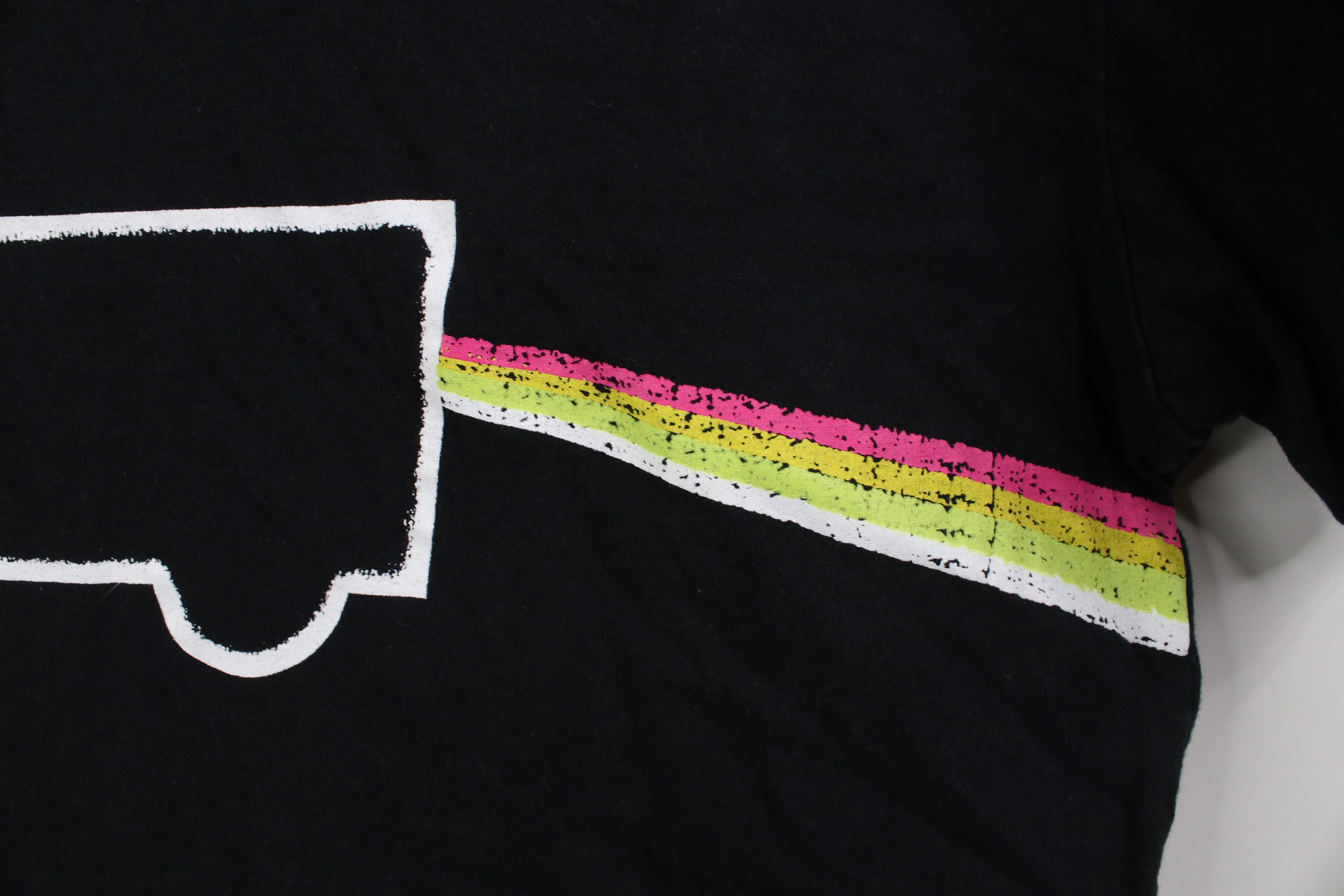 Vintage Vintage Y2K Trukfit Skateboarding Truk Ya Gurl T-Shirt Size US L / EU 52-54 / 3 - 7 Thumbnail