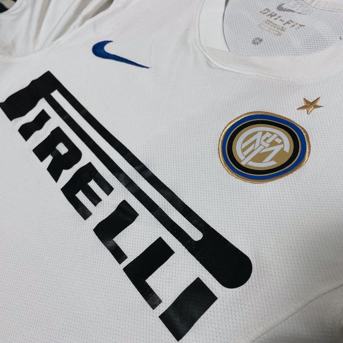 Nike Nike Inter Milan 2010-2011 Dragon Away Jersey Vintage Size US S / EU 44-46 / 1 - 4 Thumbnail