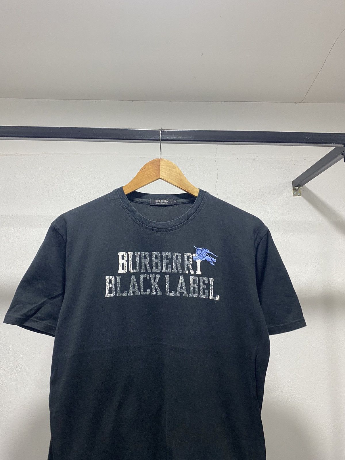 Burberry × Designer × Vintage Sick☠️ Burberry Black Label Spellout Tshirt Size US S / EU 44-46 / 1 - 3 Thumbnail