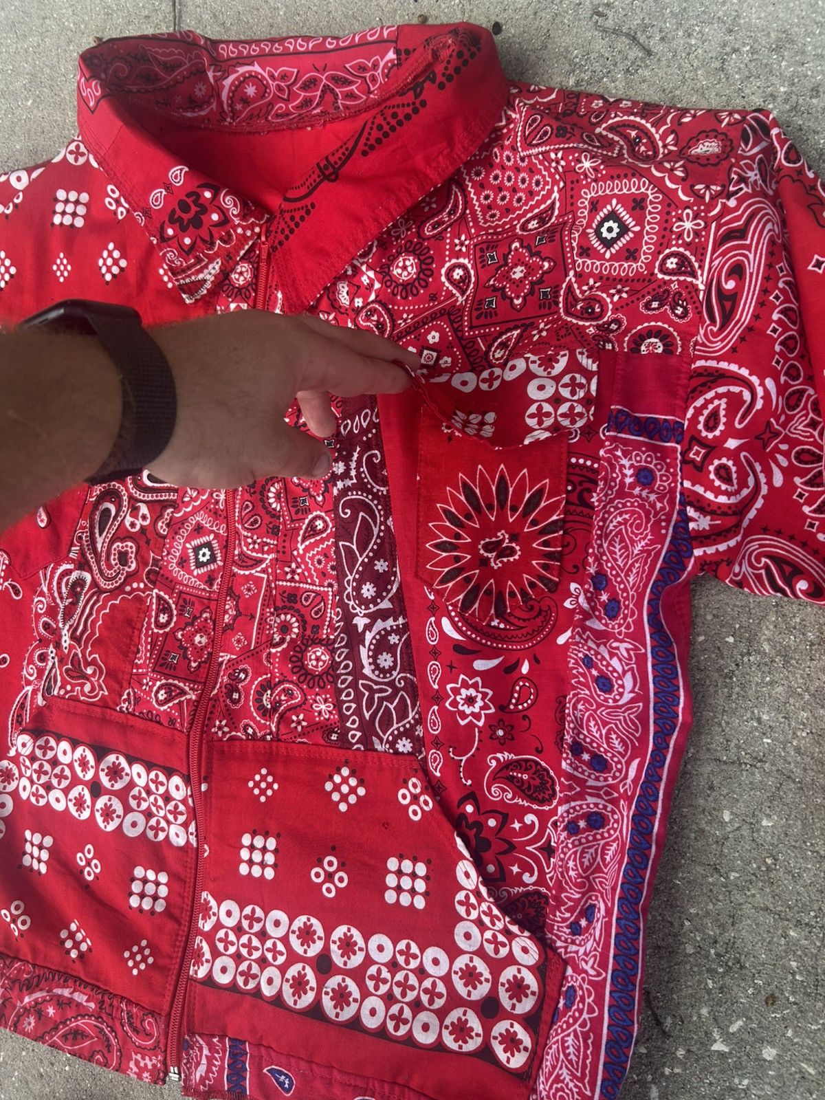 Other 1/1 Your World patchwork red paisley bandana denim jacket Size US M / EU 48-50 / 2 - 2 Thumbnail