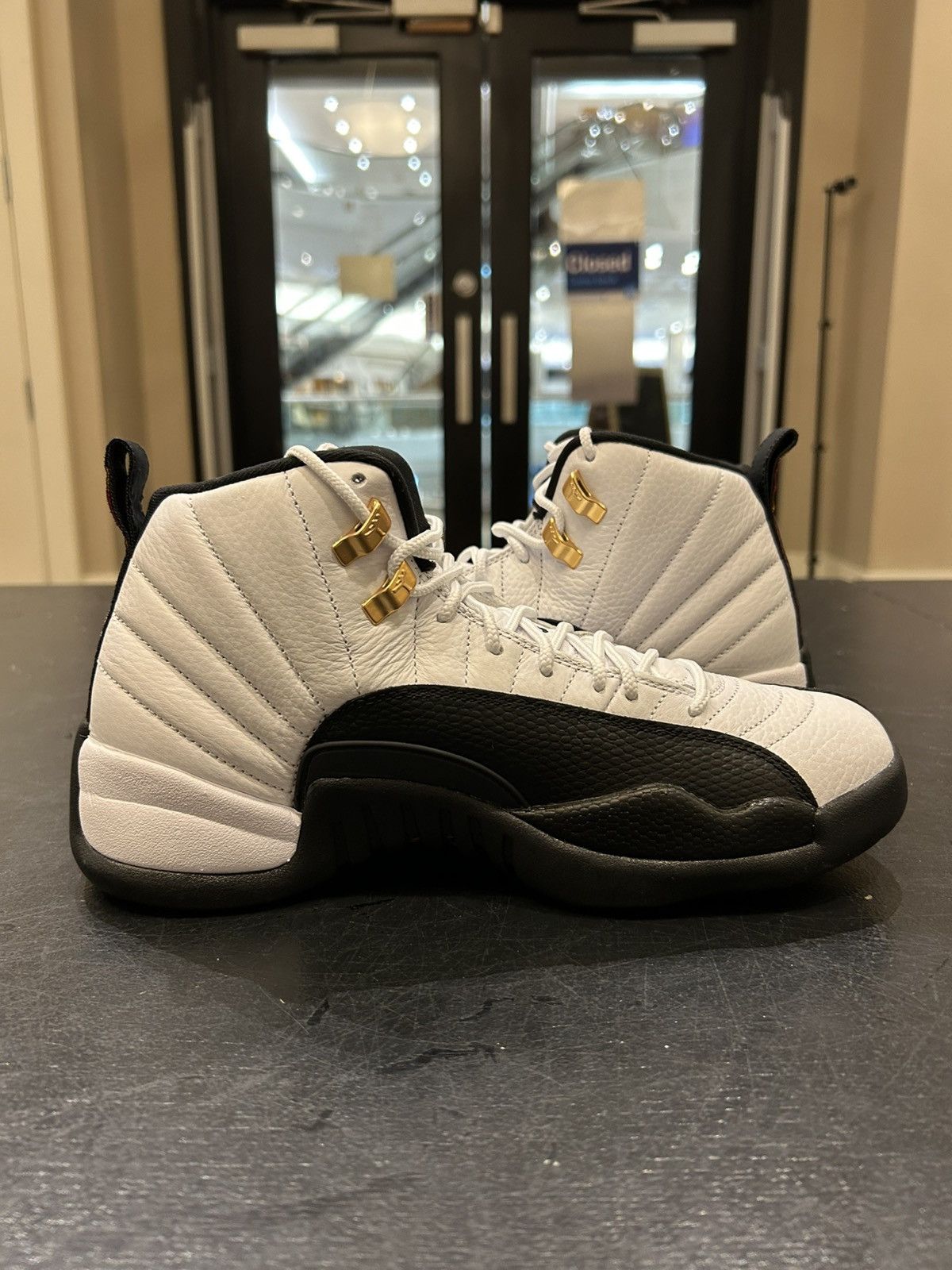 Jordan Brand Jordan 12 Retro ‘Taxi’ Size US 8 / EU 41 - 3 Thumbnail