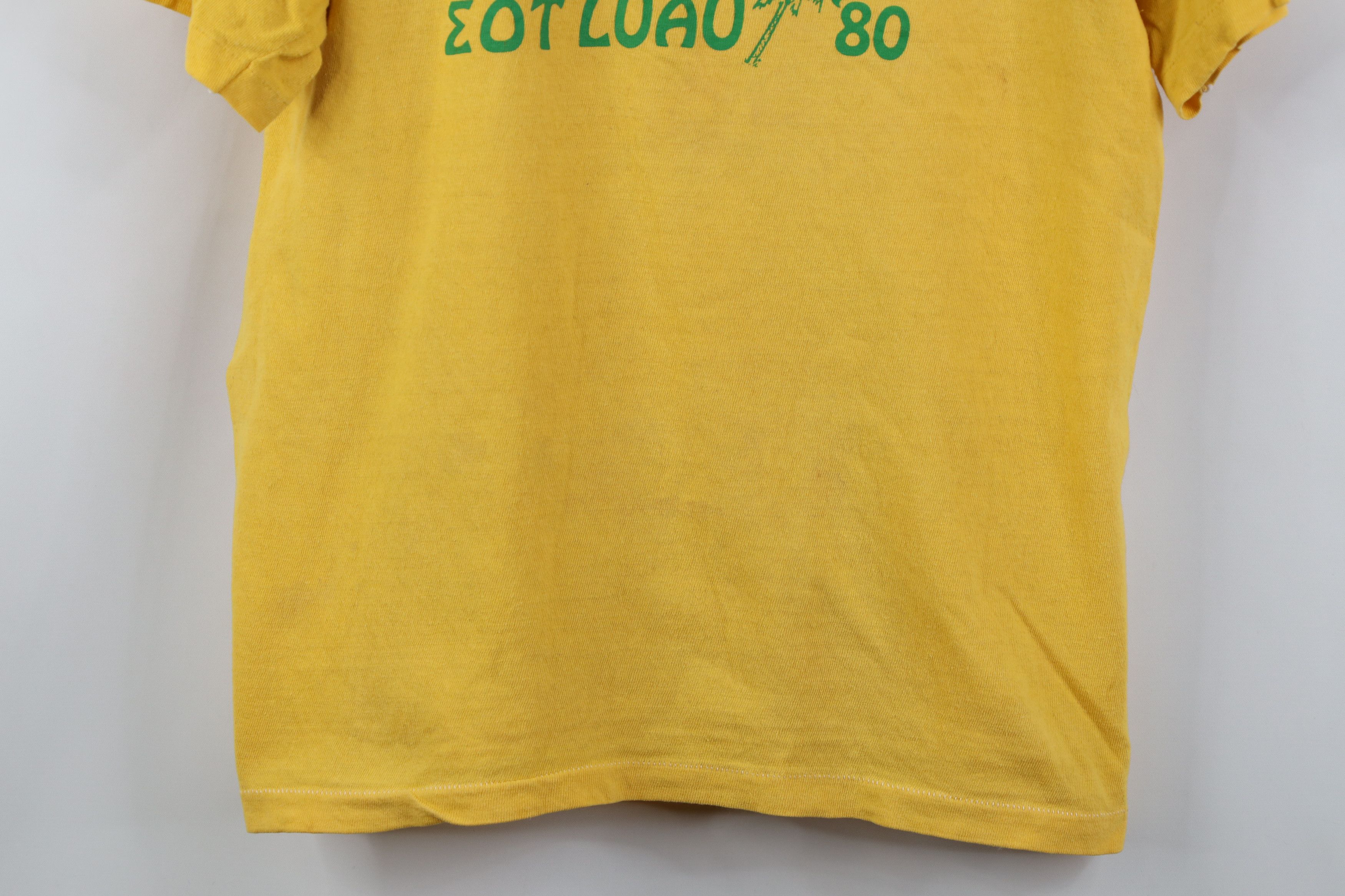 Vintage Vintage 80s Omicron I Got Lei'd Luau Flower T-Shirt USA 1980 Size L / US 10 / IT 46 - 3 Thumbnail