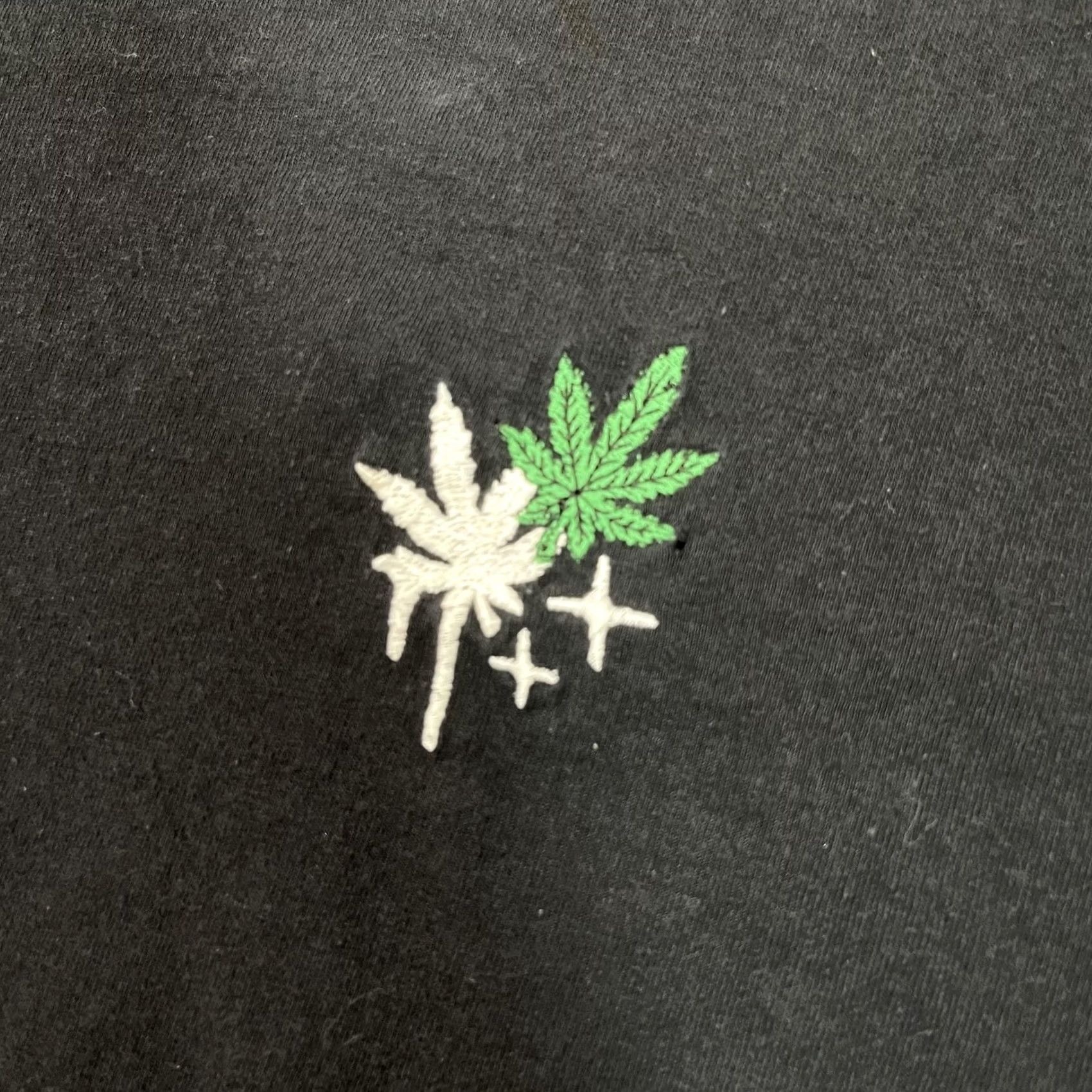 Vintage Popular Poison Shirt Mens XL Black Embroidered Cannabis Leaf 420 Tee T-Shirt Size US XL / EU 56 / 4 - 2 Thumbnail