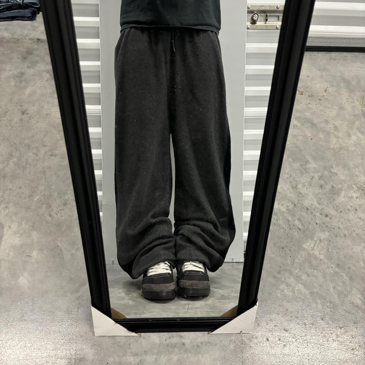 Japanese Brand × Vintage Crazy Vintage Y2K/2000s Baggy Grey Black Striped Fleece Skater Essential Sweatpants! Size US 34 / EU 50 - 1 Thumbnail