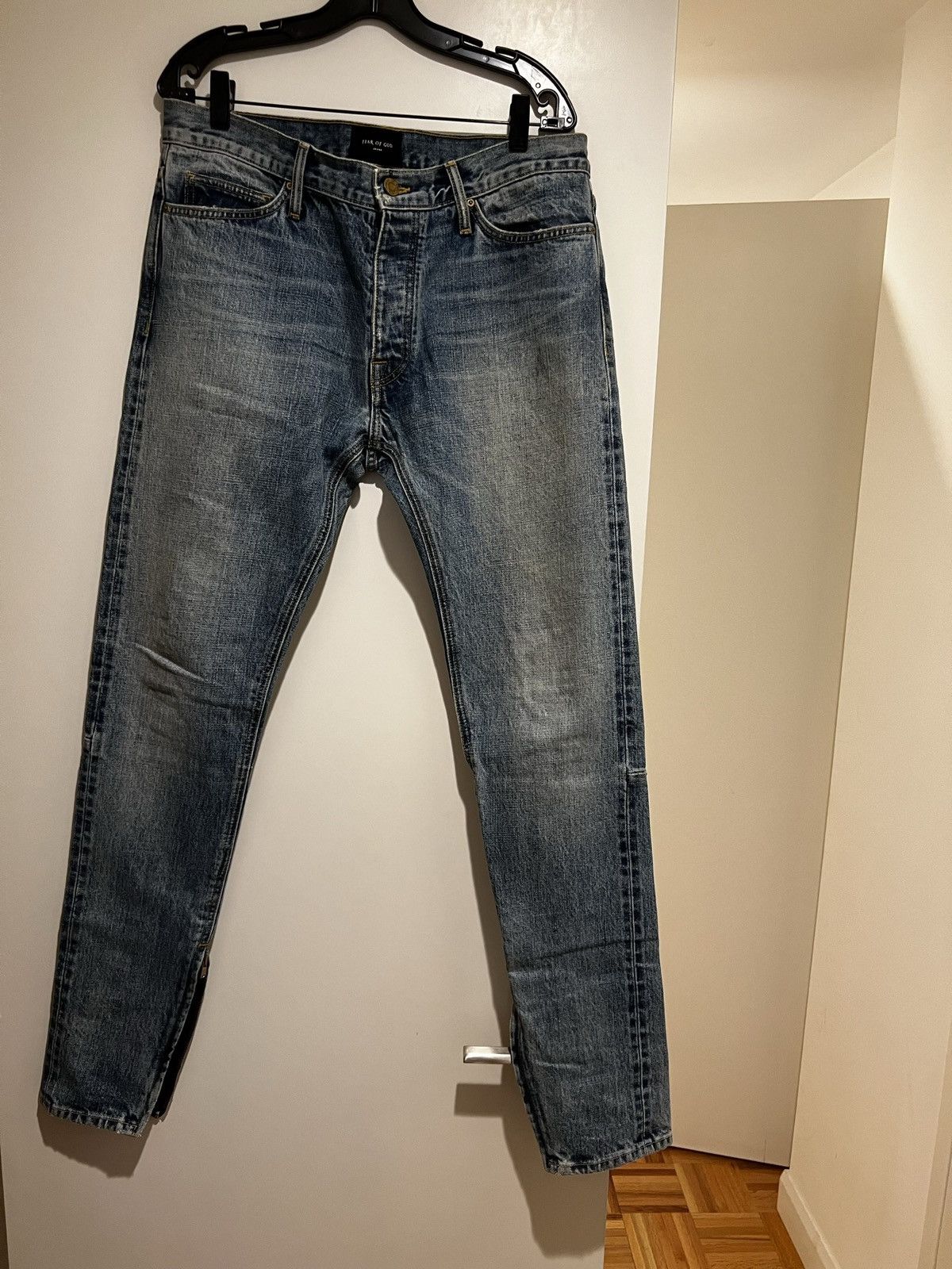 Fear of God Fear of God 5th collection, medium wash selvedge Denim Size US 34 / EU 50 - 1 Thumbnail