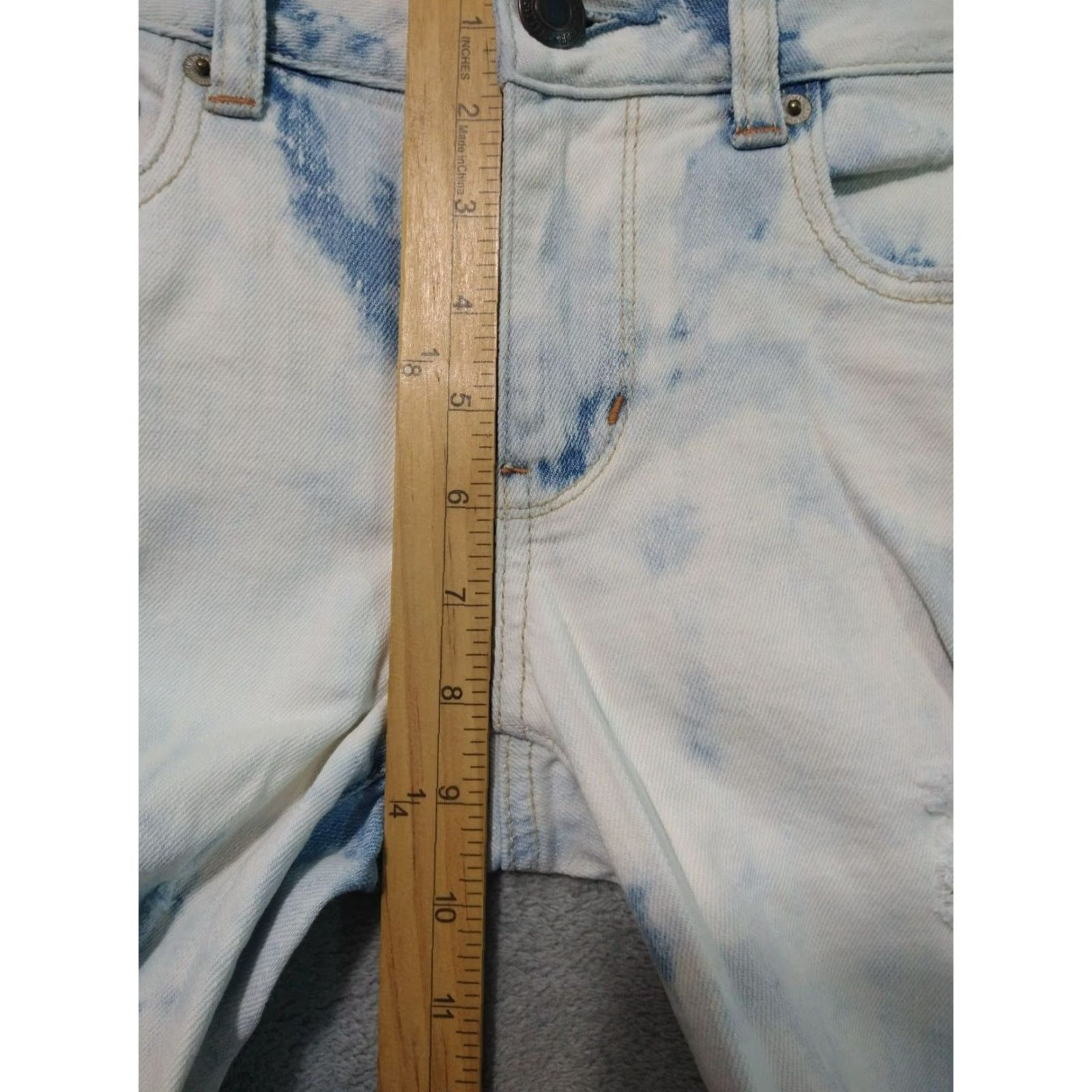 American Eagle Outfitters American Eagle Jeans Womens 4 Denim Blue Straight Stretch Distressed Acid Wash Size 27" / US 4 / IT 40 - 4 Thumbnail
