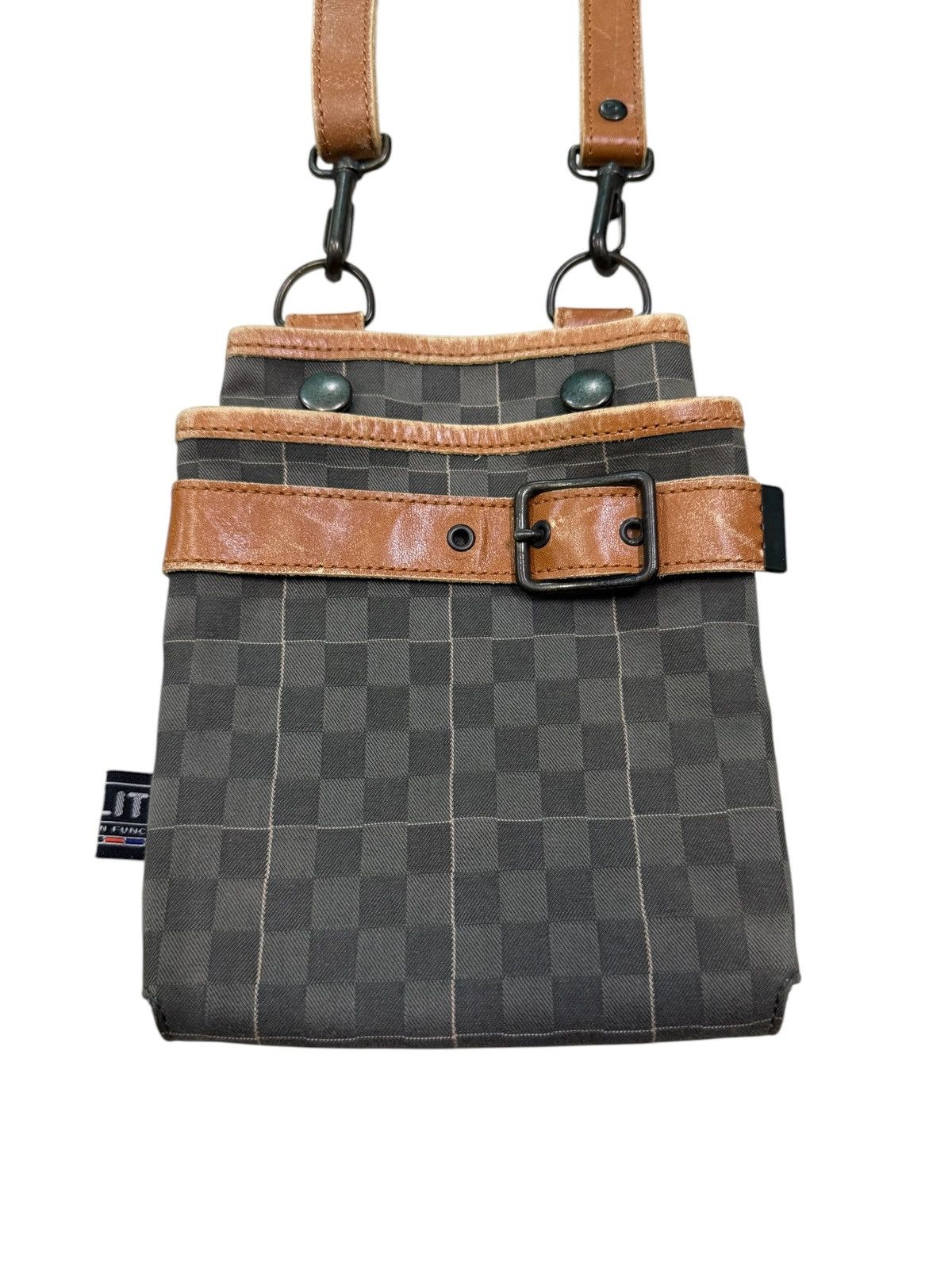 Japanese Brand VINTAGE AGILITY JAPAN MINI CROSSBODY BAG Size ONE SIZE - 2 Thumbnail