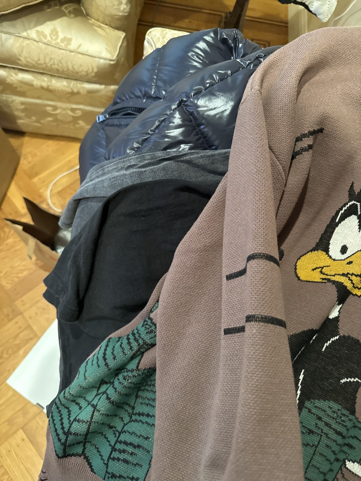 Other INTL Collective Daffy Duck Stackin Paper Sweater Size US XL / EU 56 / 4 - 4 Thumbnail
