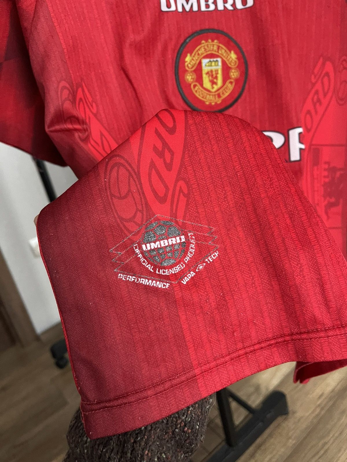 Umbro 1996/1997 Umbro Manchester United Vintage Soccer Jersey Tee Size US M / EU 48-50 / 2 - 7 Thumbnail