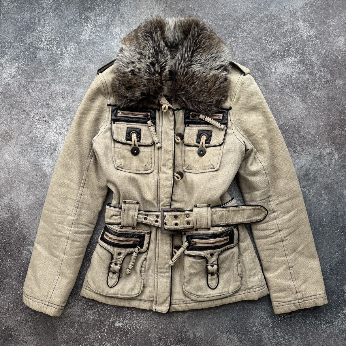 20471120 2000’s Aesthetic Vintage Faux Fur Utility Belted Jacket Size S / US 4 / IT 40 - 2 Thumbnail