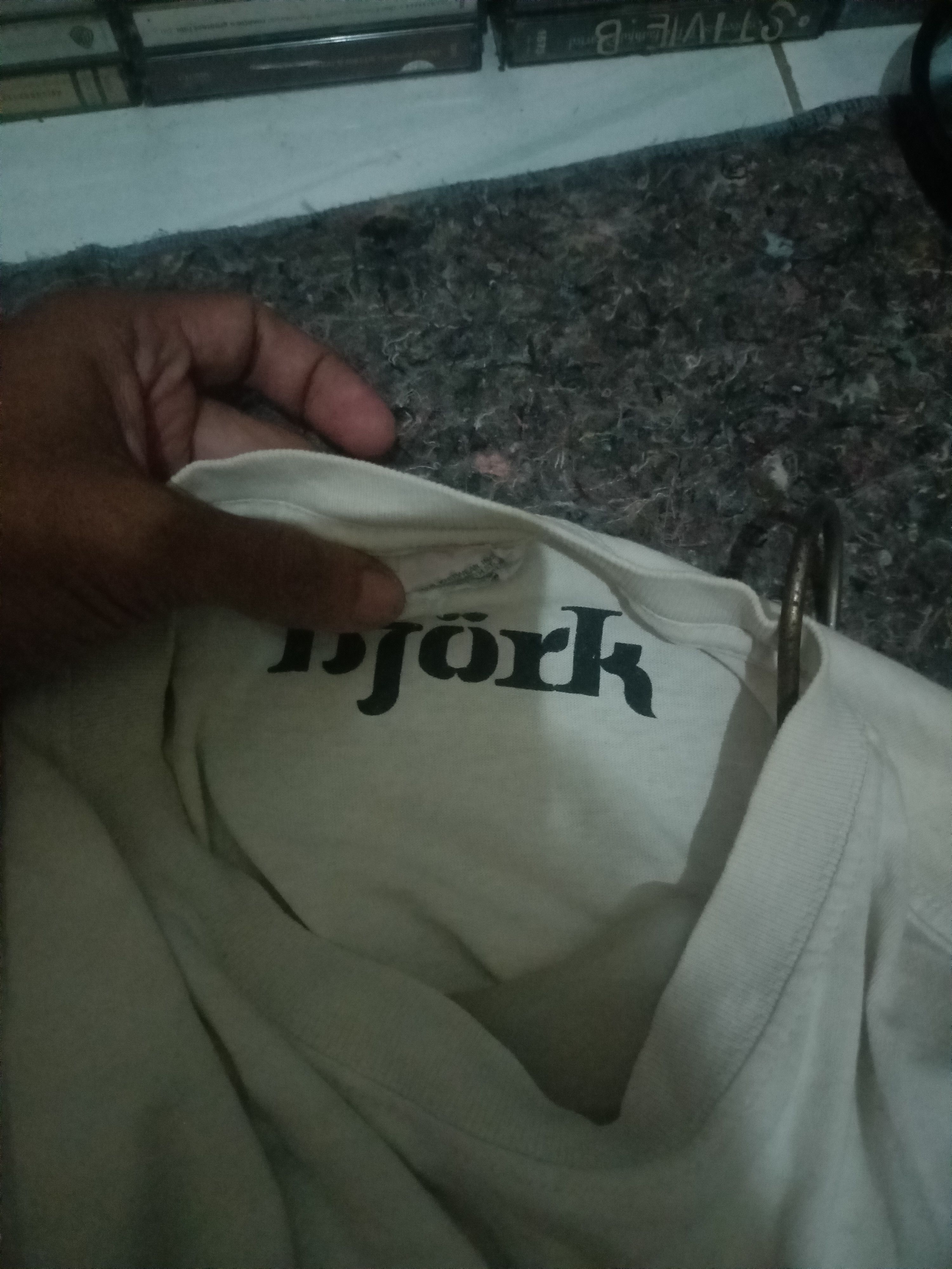 Vintage Vintage Y2K Björk Graphic Tee - Anvil Tag Size US L / EU 52-54 / 3 - 2 Thumbnail