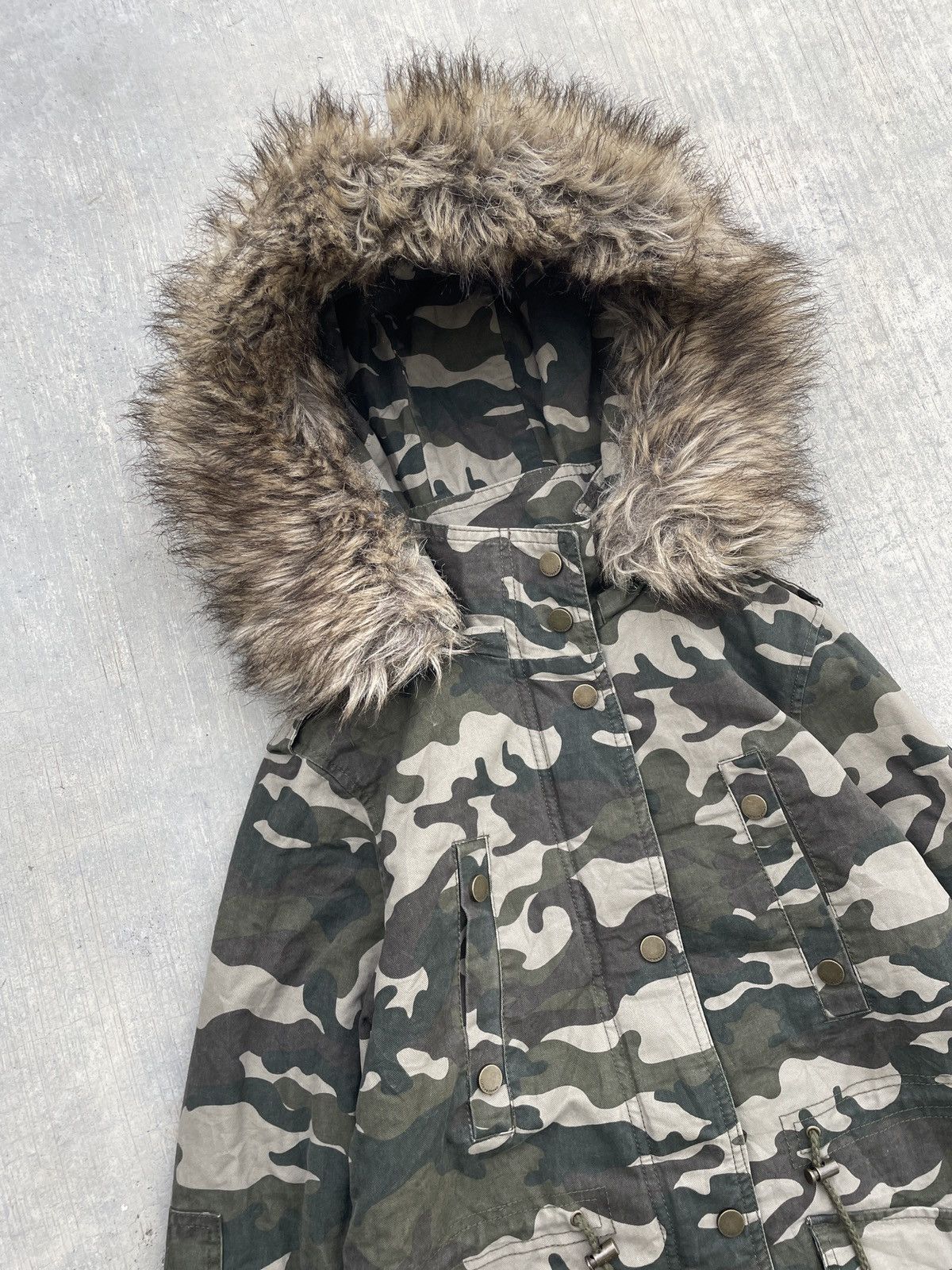 Japanese Brand 2000s JAPANESE BRAND FAUX FUR PARKA CAMO Size US M / EU 48-50 / 2 - 3 Thumbnail