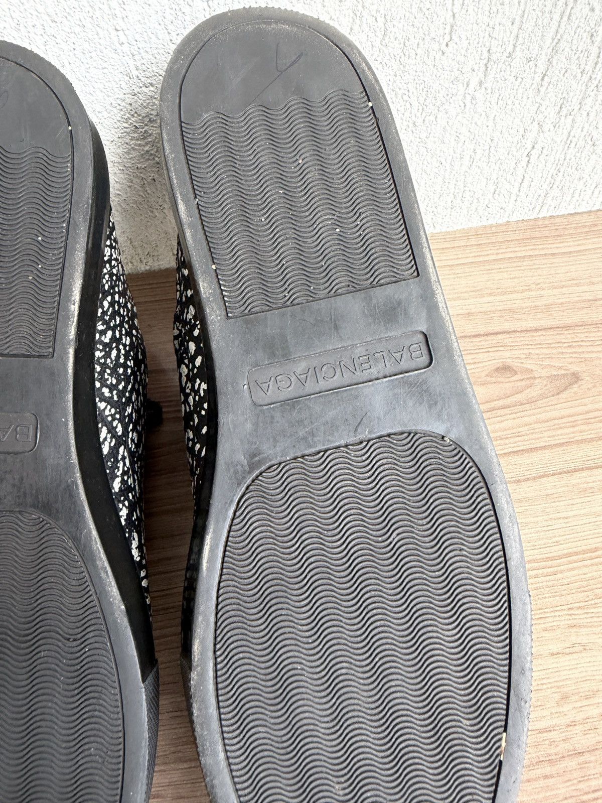Balenciaga ❗️🕷️ Archival 🕷️Arena leather trainers Size US 10.5 / EU 43-44 - 17 Thumbnail