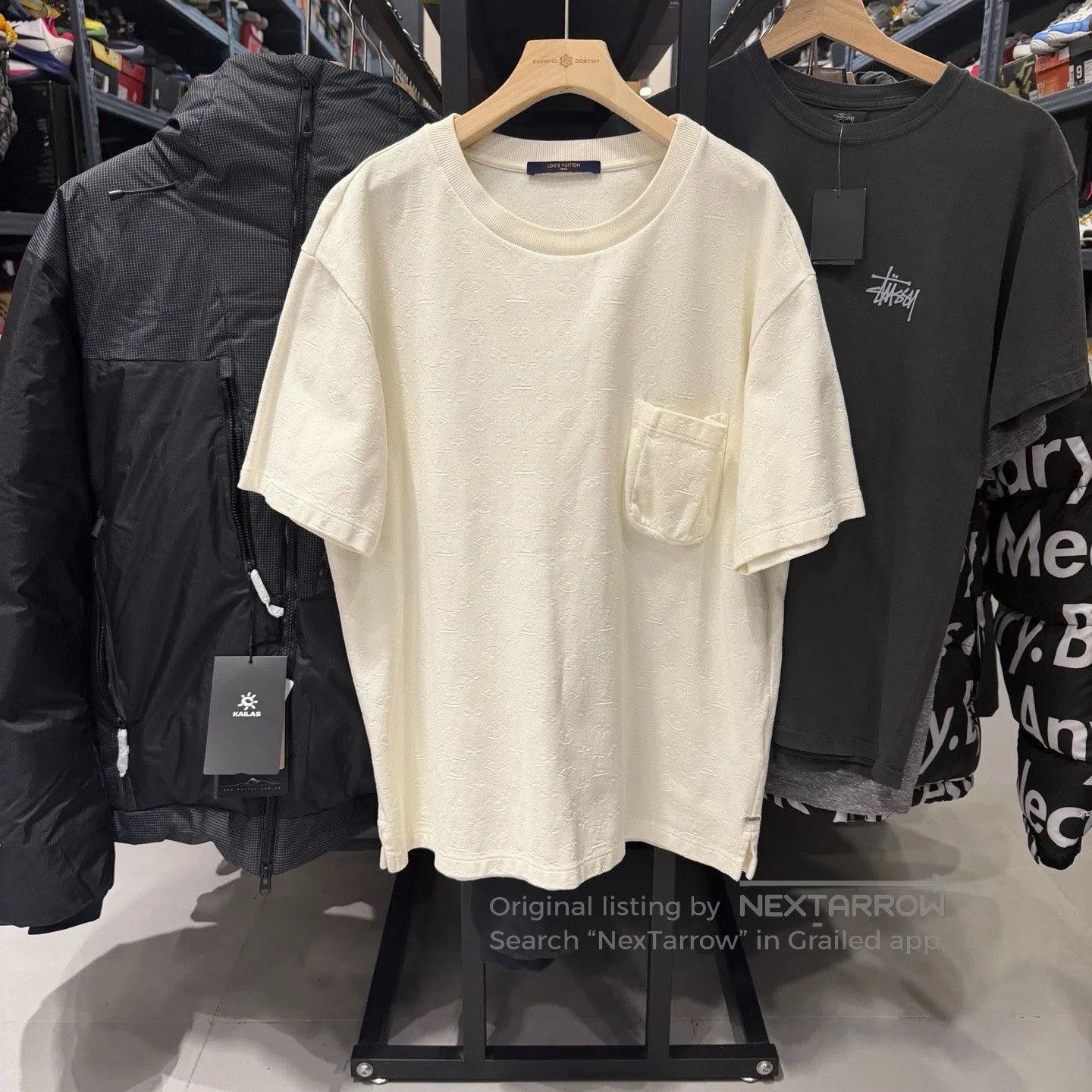 Louis Vuitton Louis Vuitton White All-Over Print Pocket Tee. Size US XL / EU 56 / 4 - 1 Thumbnail