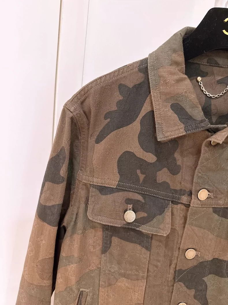 Louis Vuitton Louis Vuitton Camouflage denim jacket 2503-Nextarrow Size US S / EU 44-46 / 1 - 3 Thumbnail