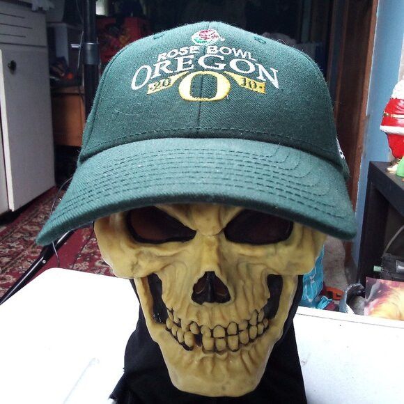 NCAA New Era Oregon Ducks Rose Bowl 2010 Strap Back Hat Cap Size ONE SIZE - 1 Thumbnail