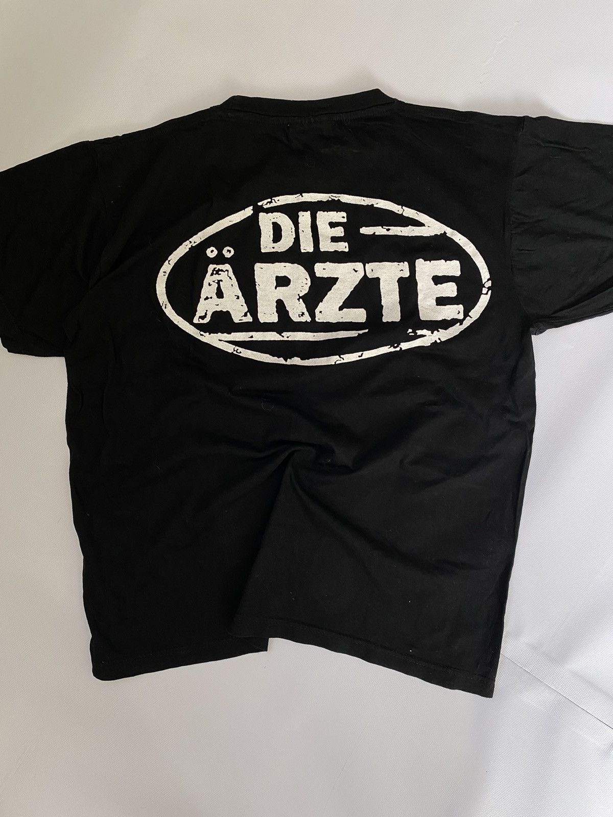 Band Tees Vintage T-Shirt 90s Die Arzte (German Punk) Size US L / EU 52-54 / 3 - 3 Thumbnail