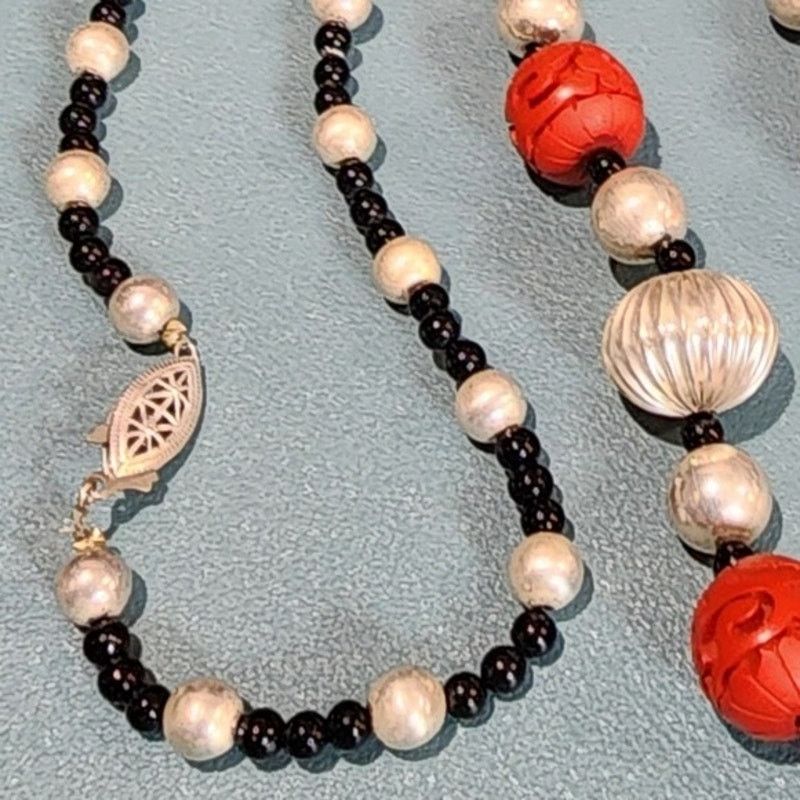 Vintage Asian Sterling Silver Carved Cinnabar Onyx Beaded Necklace Size ONE SIZE - 3 Thumbnail