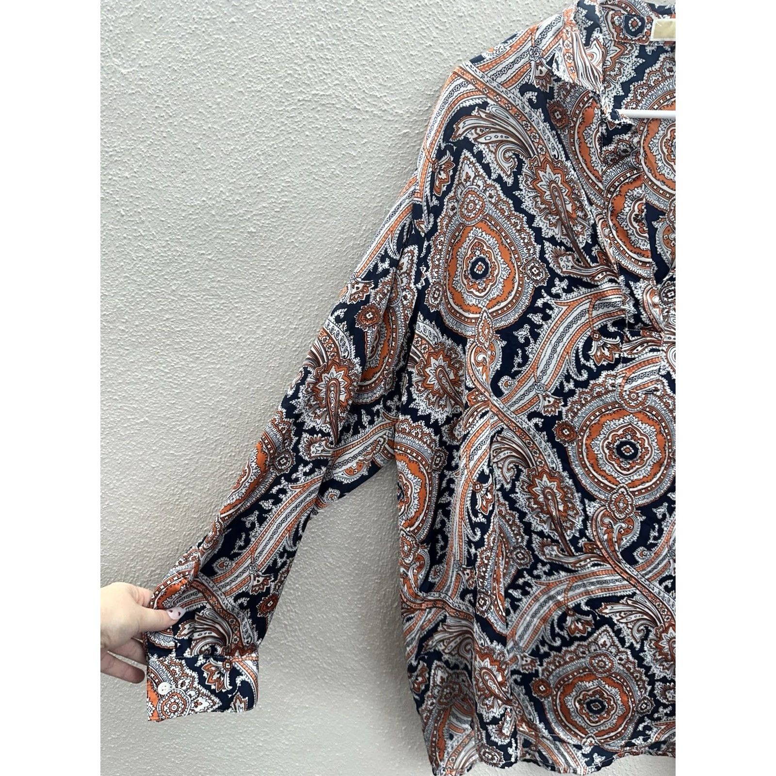 Michael Kors Michael Kors Blouse Womens XL Blue Paisley Collared V-Neck Long Sleeve Size XL / US 12-14 / IT 48-50 - 2 Thumbnail