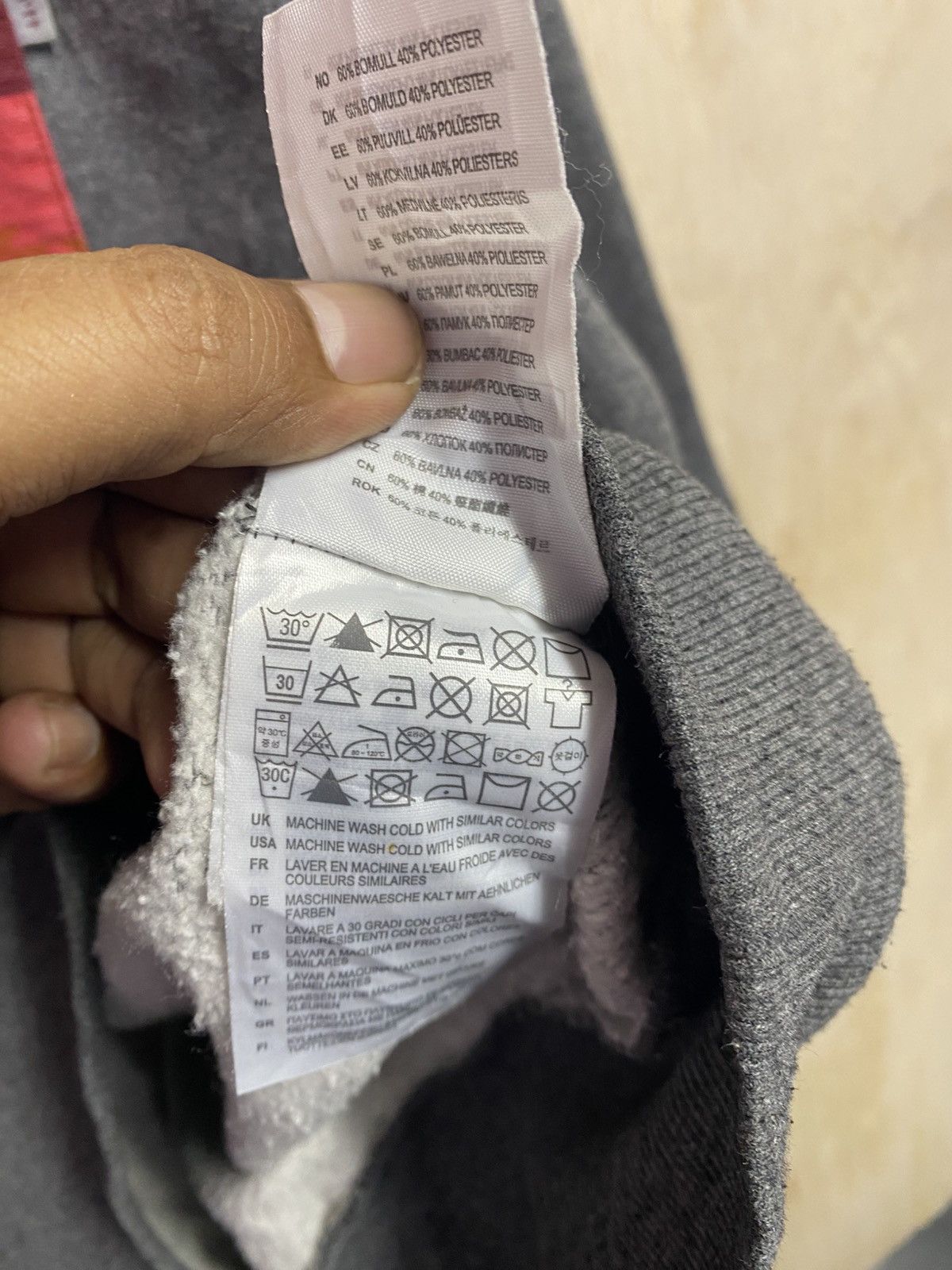 Carhartt Carhartt WIP Baton or Eaton Pocket Sweatshirt in Dark Grey Size US XL / EU 56 / 4 - 5 Thumbnail