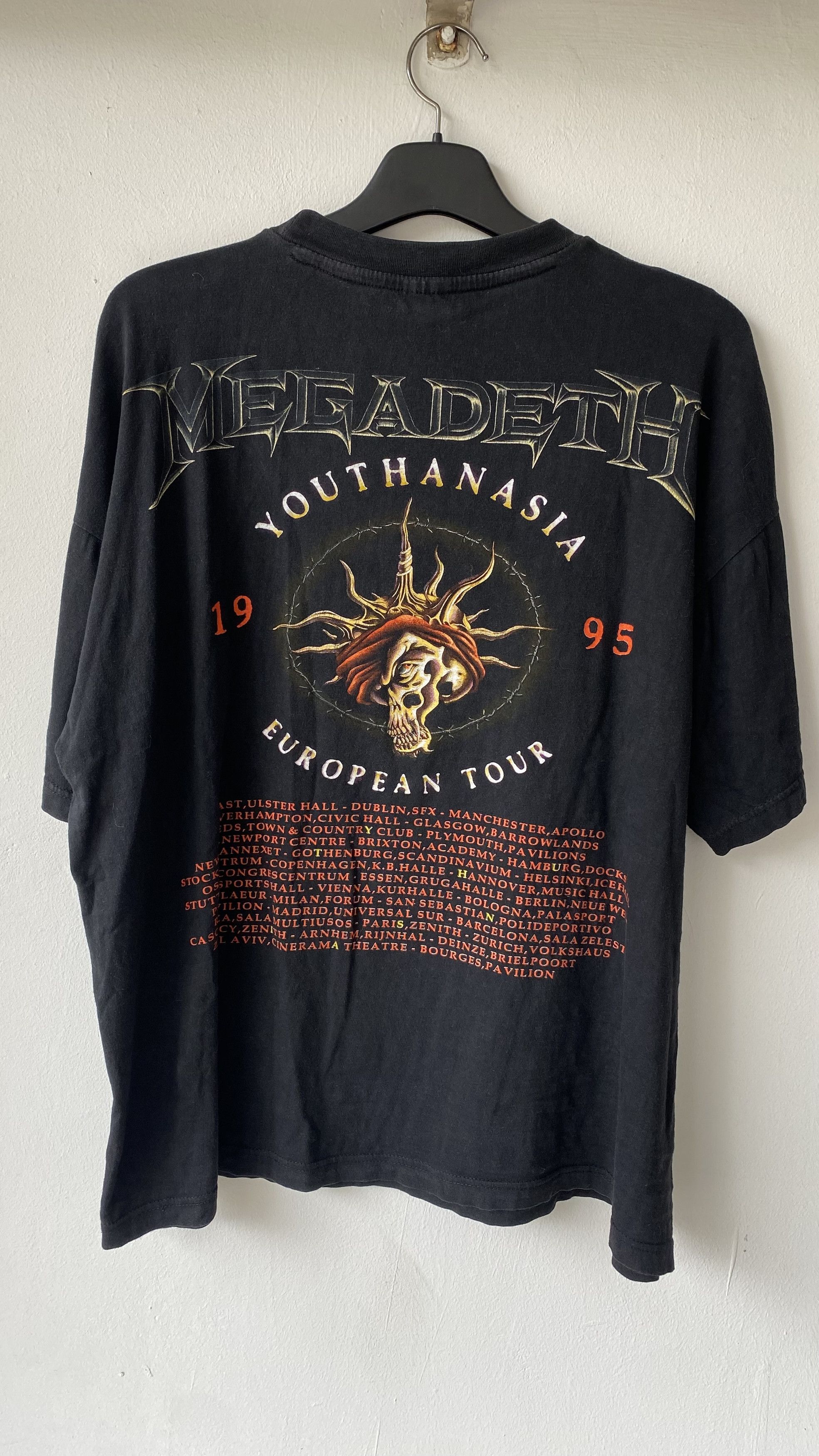 Megadeth 1995 Megadeth Youthanasia European Tour Vintage tshirt XL Size US XL / EU 56 / 4 - 2 Thumbnail