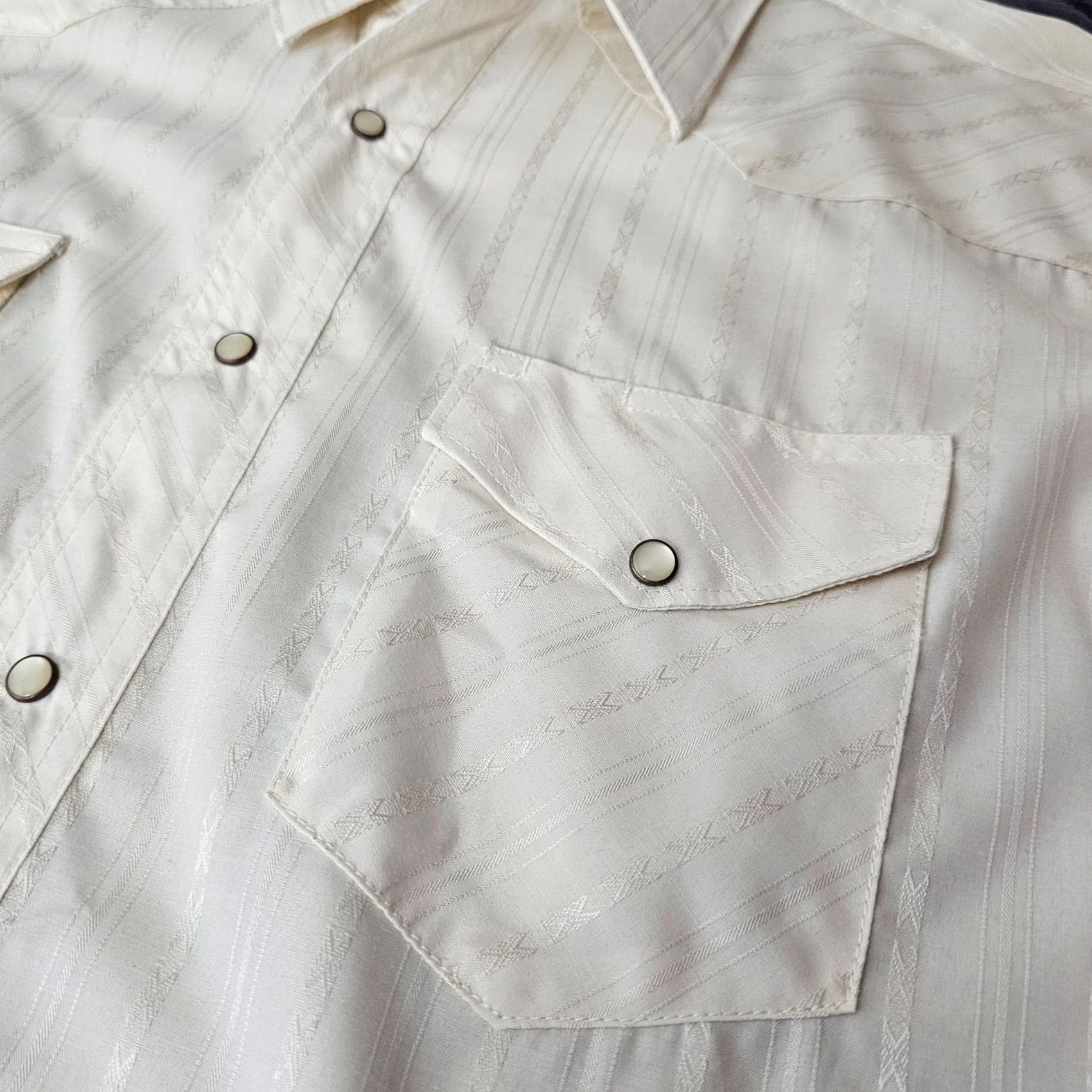 Wrangler VINTAGE Wrangler Western Shirt Men's XL White Pearl Snap Embellished Button-Up Collared Long Sleeve Cowboy Retro Classic Wranger? Size US XL / EU 56 / 4 - 5 Thumbnail