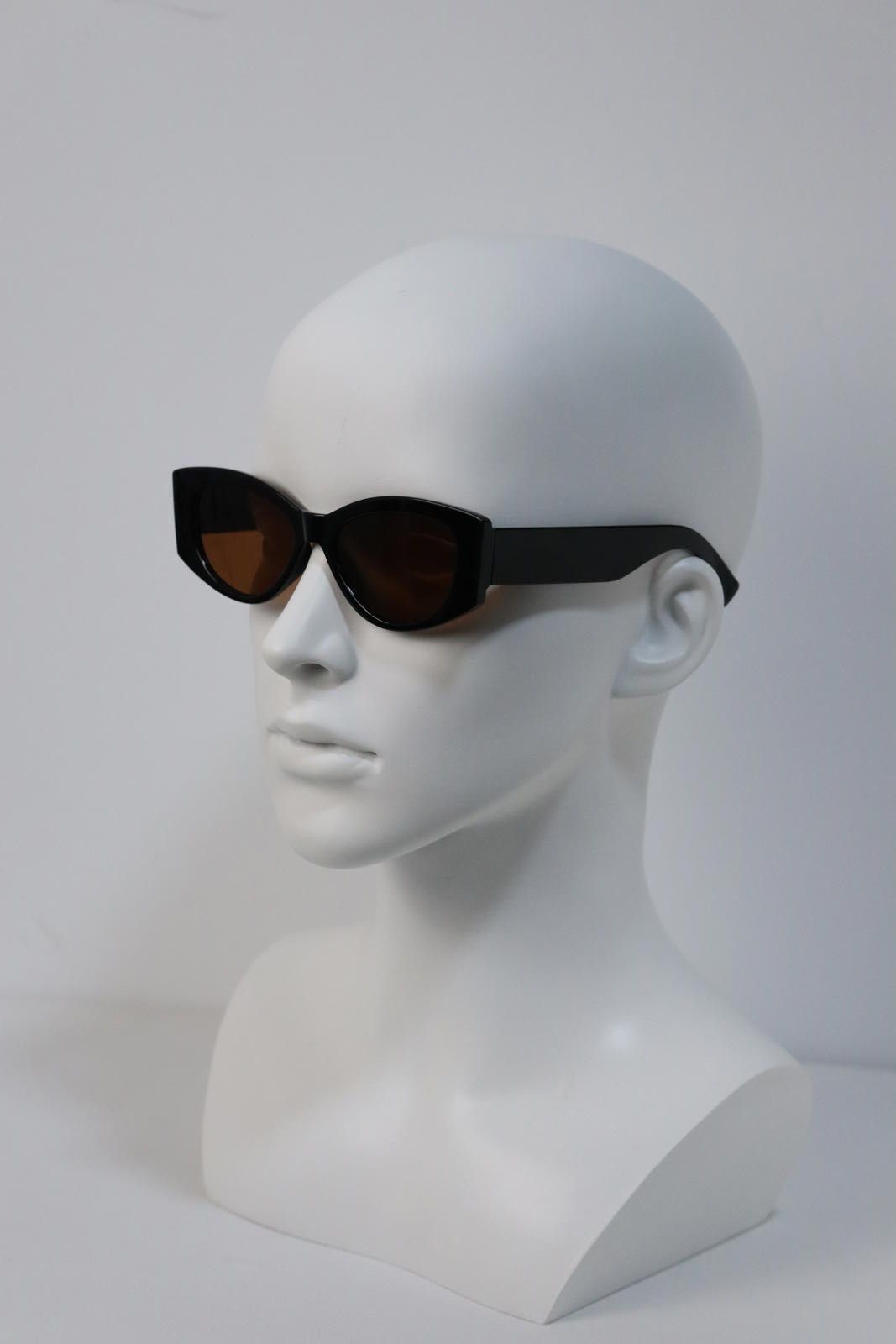 Other Y2k Avant Garde Cat Eye Shape Black Sunglasses Unisex OS Size ONE SIZE - 4 Thumbnail