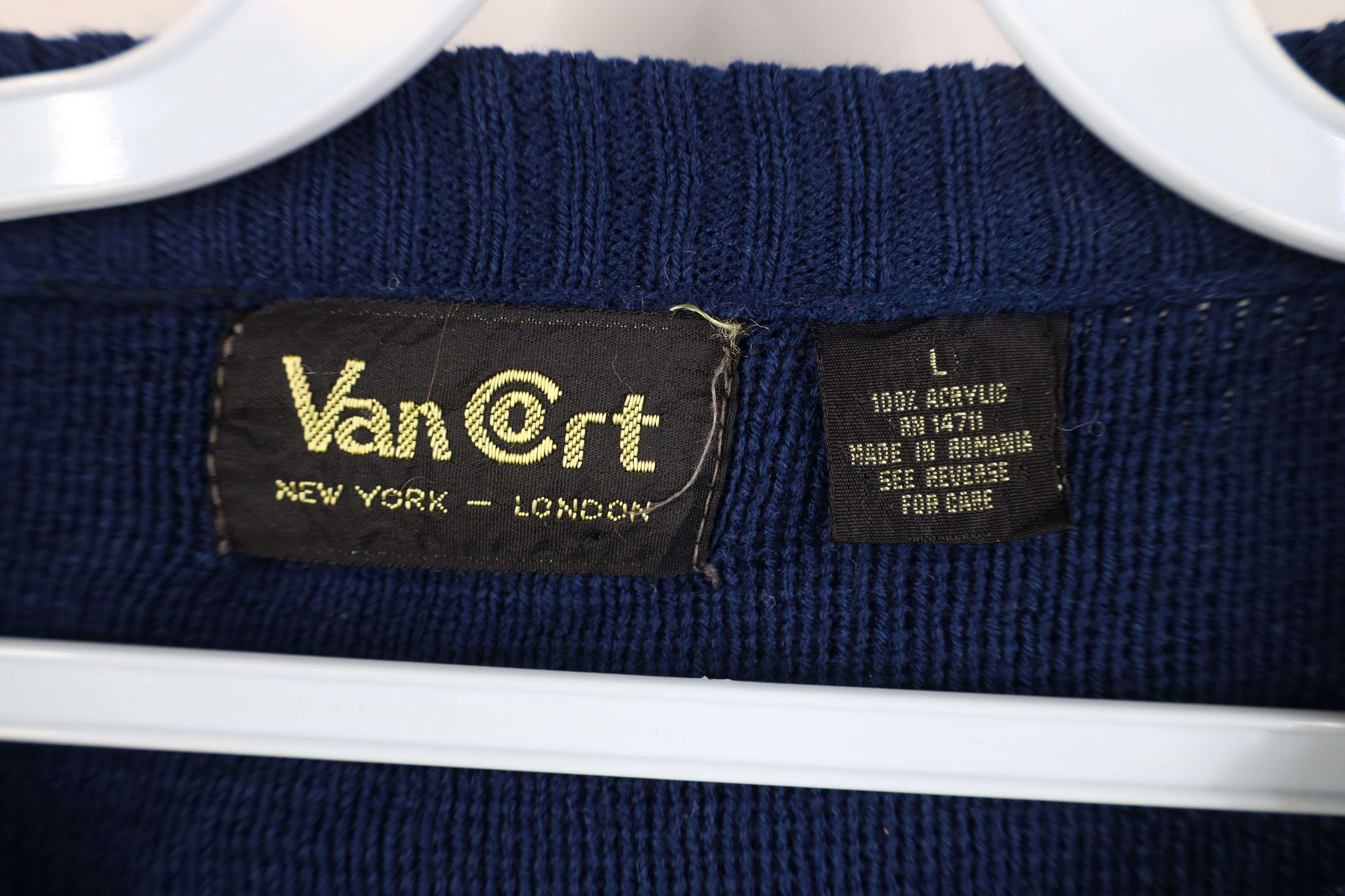 Vintage Vintage 70s Streetwear Fair Isle Snowflake Knit Sweater Size US L / EU 52-54 / 3 - 4 Thumbnail