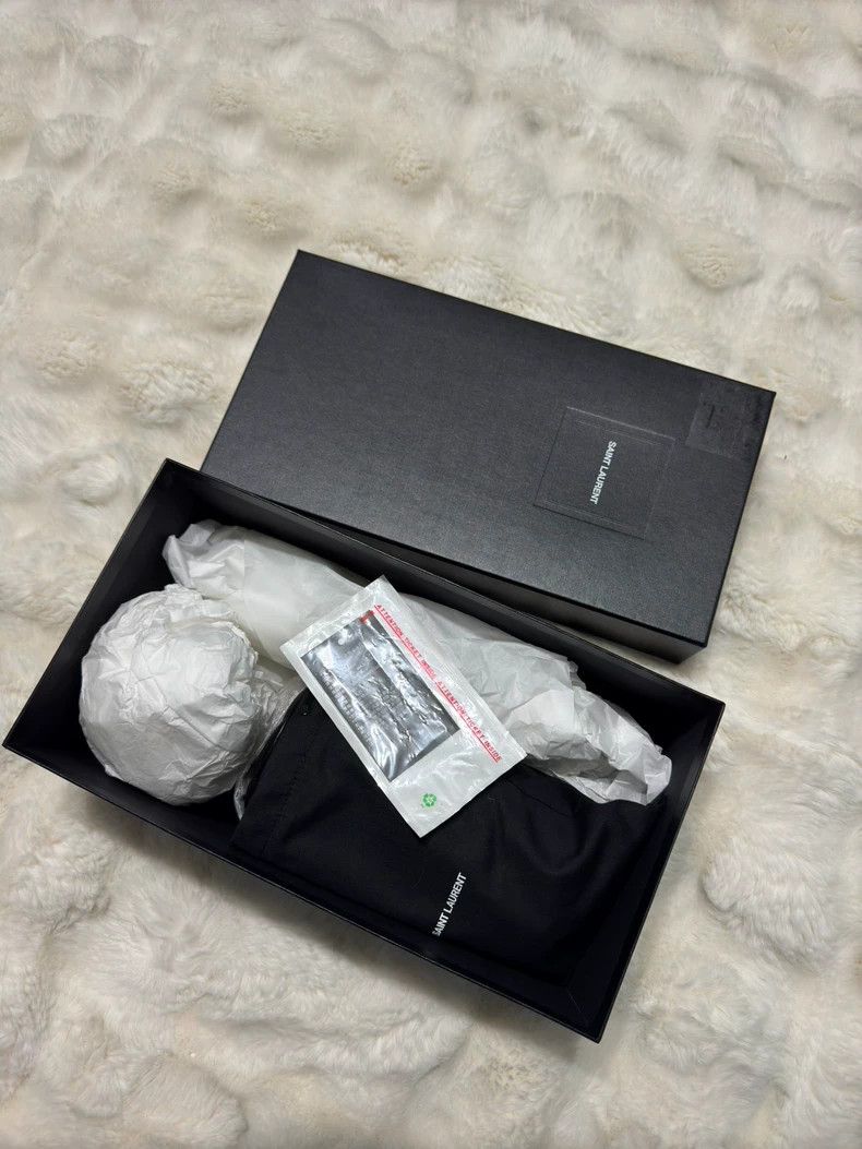 Yves Saint Laurent saint laurent Bucket Bag 2501-Nextarrow Size ONE SIZE - 8 Thumbnail